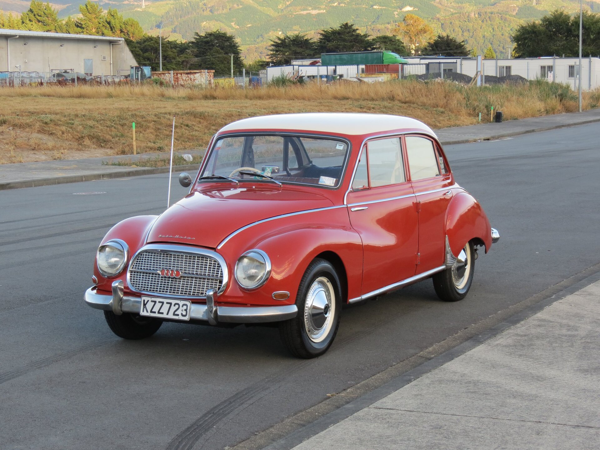 Auto Union 1000 S four-door saloon