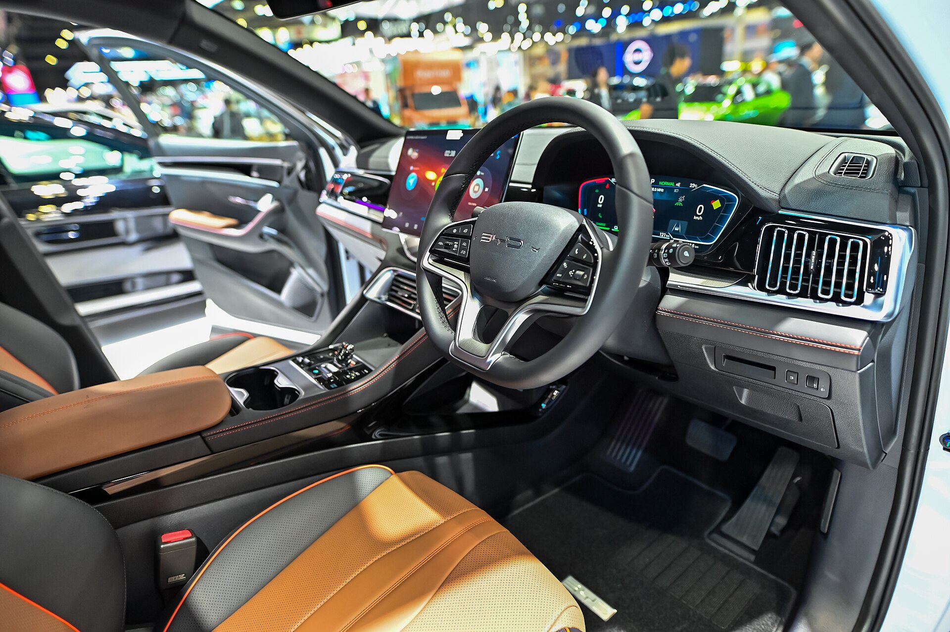 BYD Sealion 6 SUV