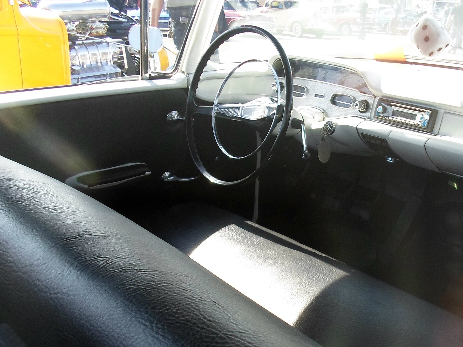 Front bench and dashboard of a 1958 Chevrolet Biscayne