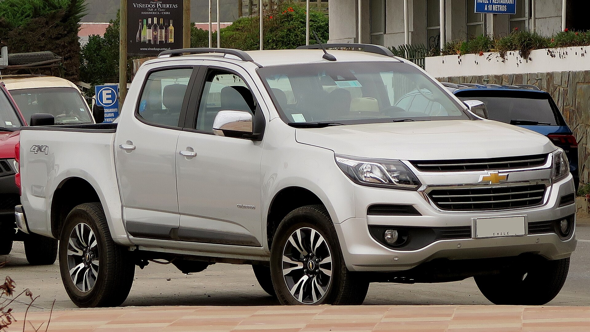 Second-generation Chevrolet Colorado crew cab
