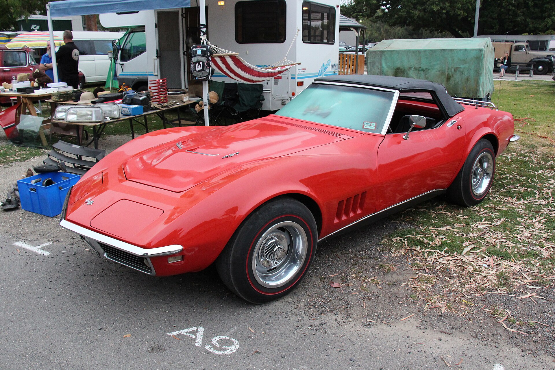 1968 Chevrolet Corvette C3 convertible, front three-quarter view