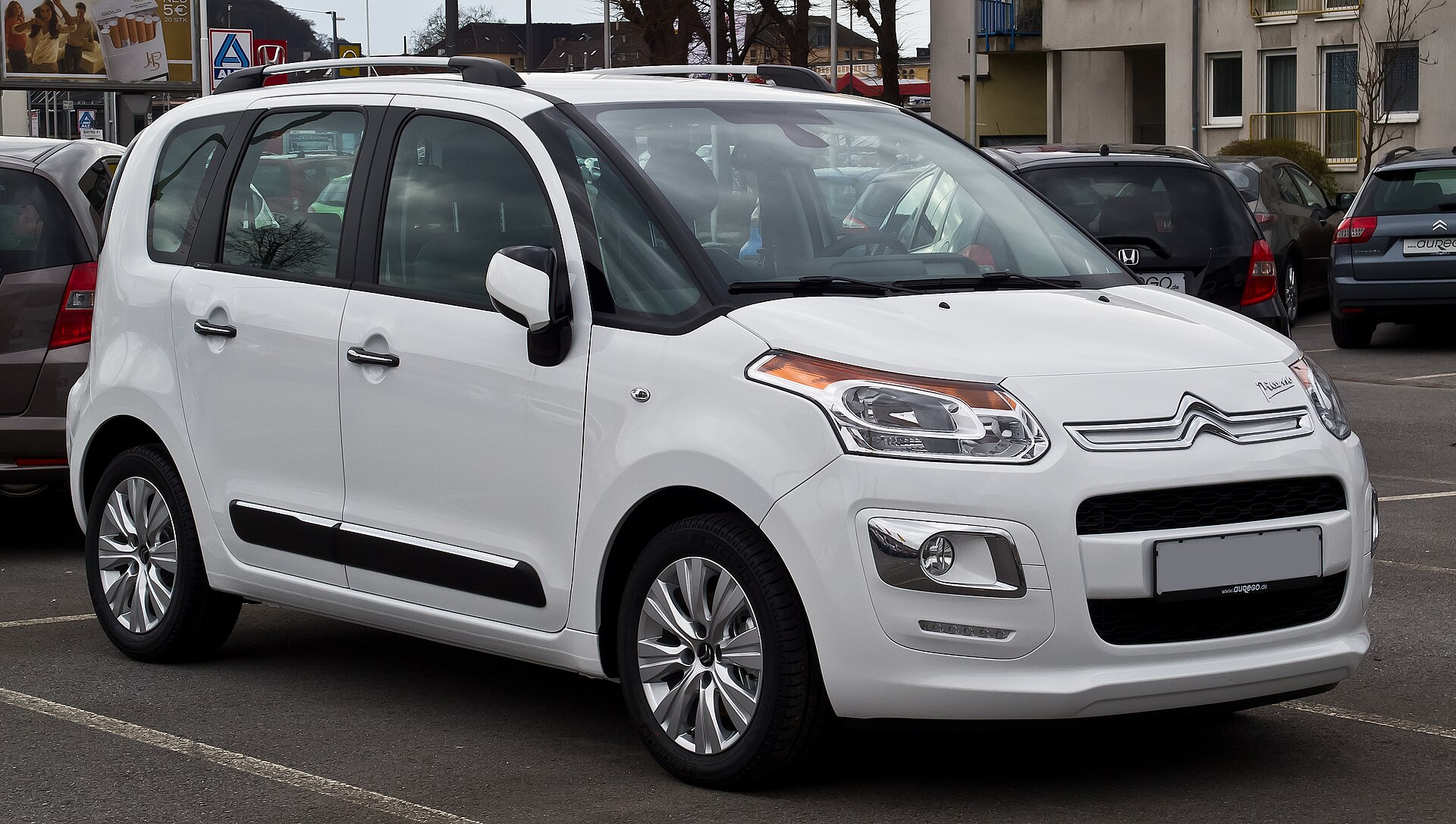 Citroën C3 Picasso: a Small MPV With a Big Boot