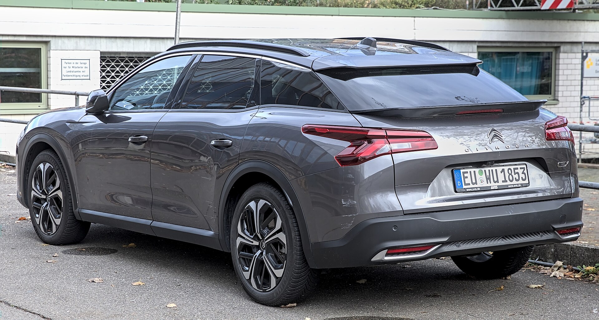 Citroën C5 X, exterior view