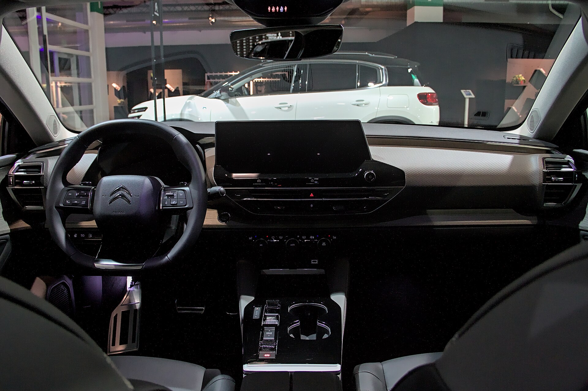 Citroën C5 X at the Auto Zürich show