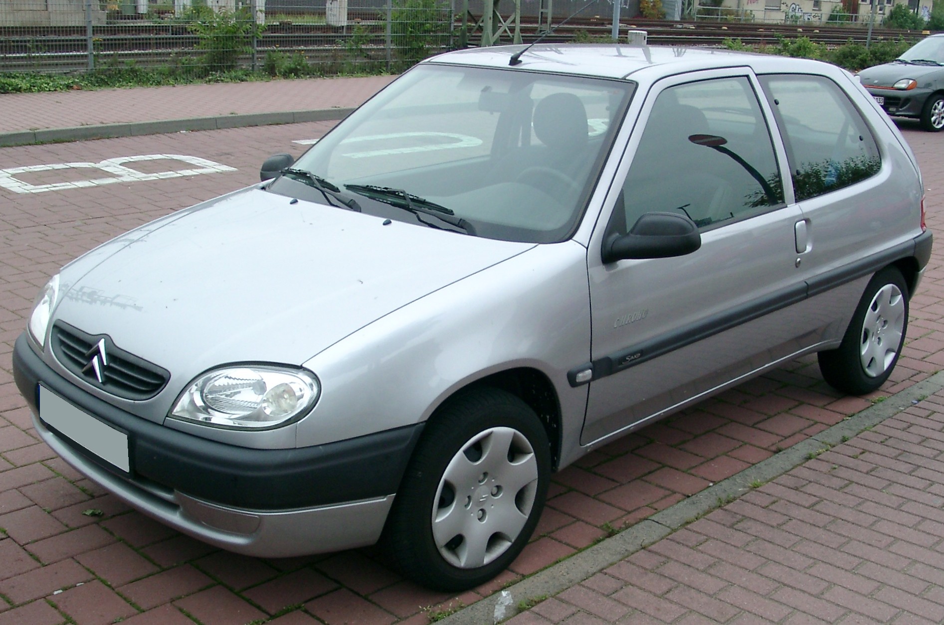 Citroën Saxo three-door, front three-quarter view