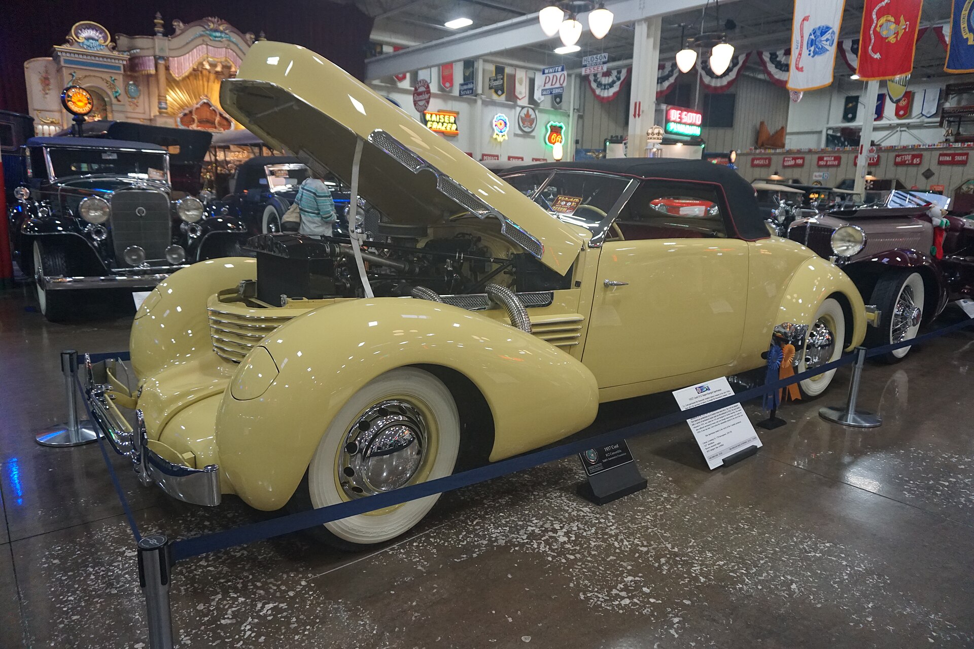 Cord 812 Supercharged Sportsman, Stahls Automotive Collection