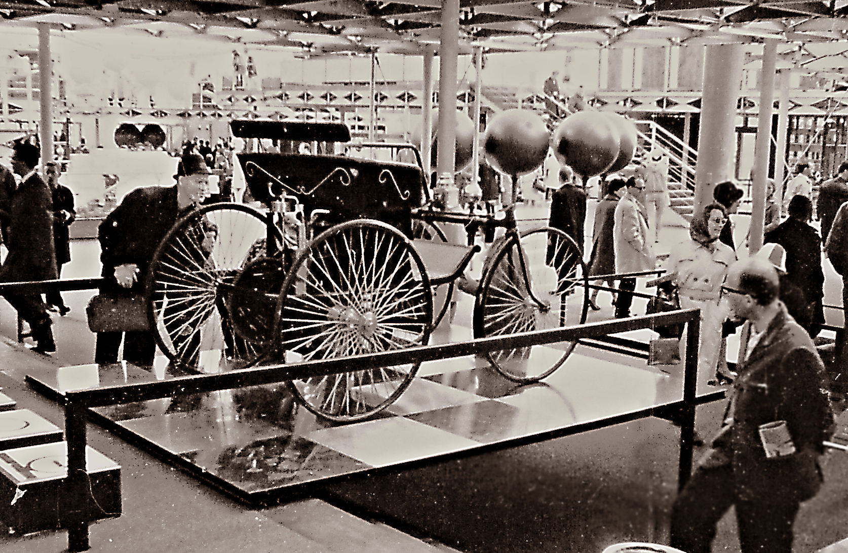 Historic photograph of the 1889 Daimler car
