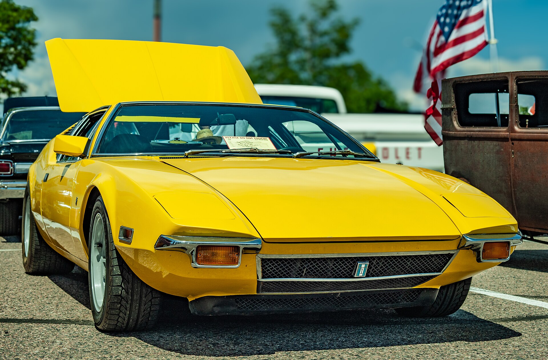 Yellow 1972 De Tomaso Pantera, front view