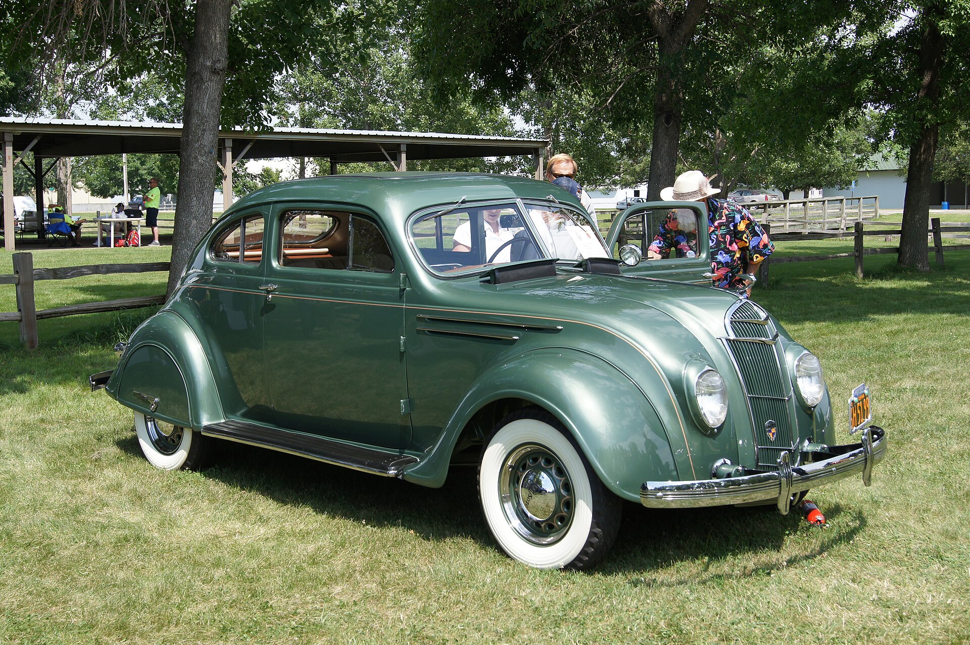1935 DeSoto Airflow streamlined coupé