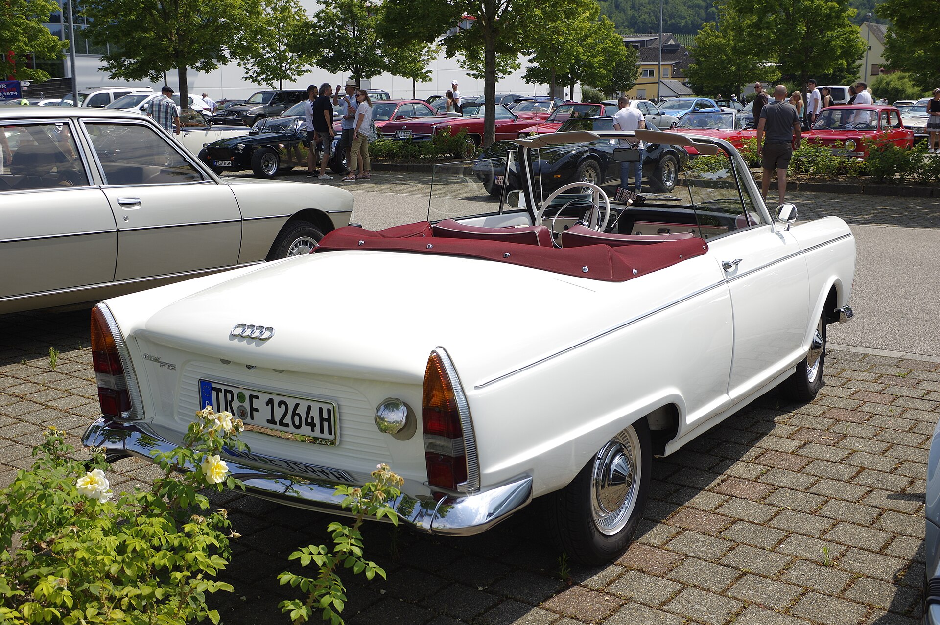 DKW F12 saloon