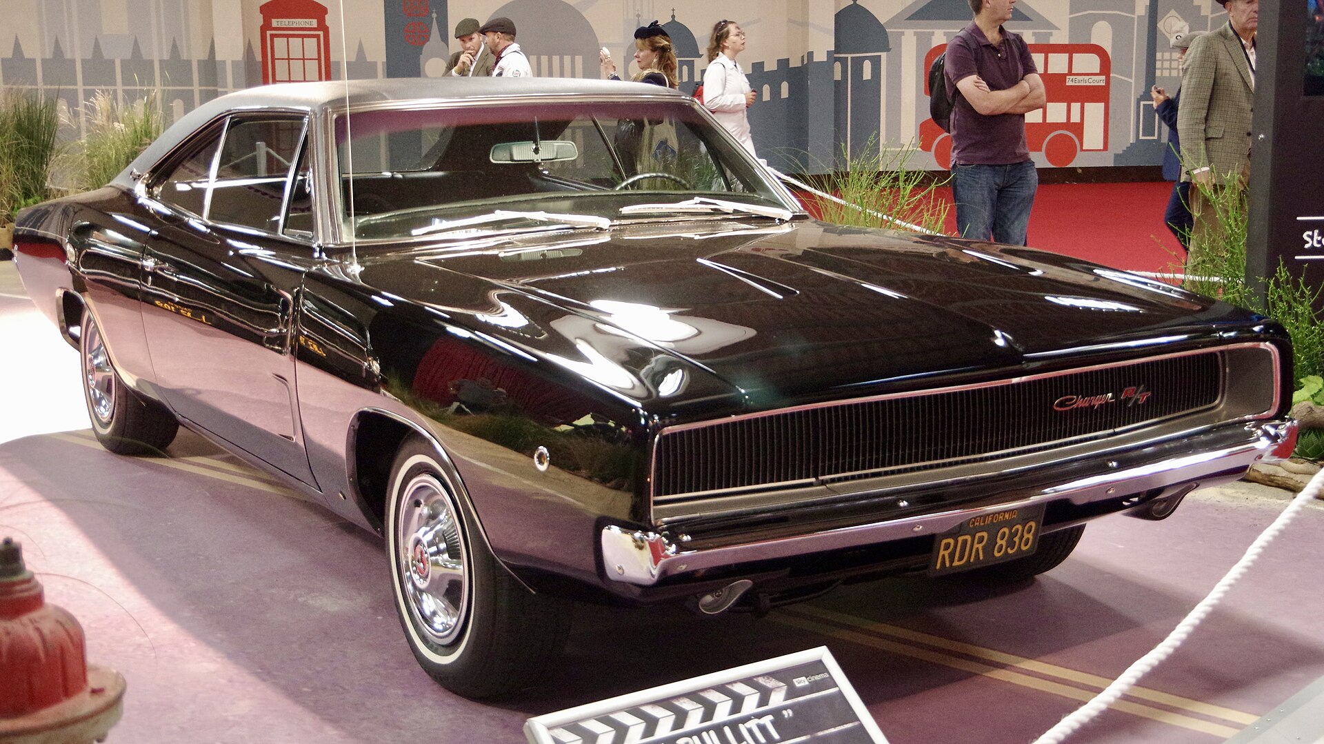 1968 Dodge Charger R/T, front three-quarter view