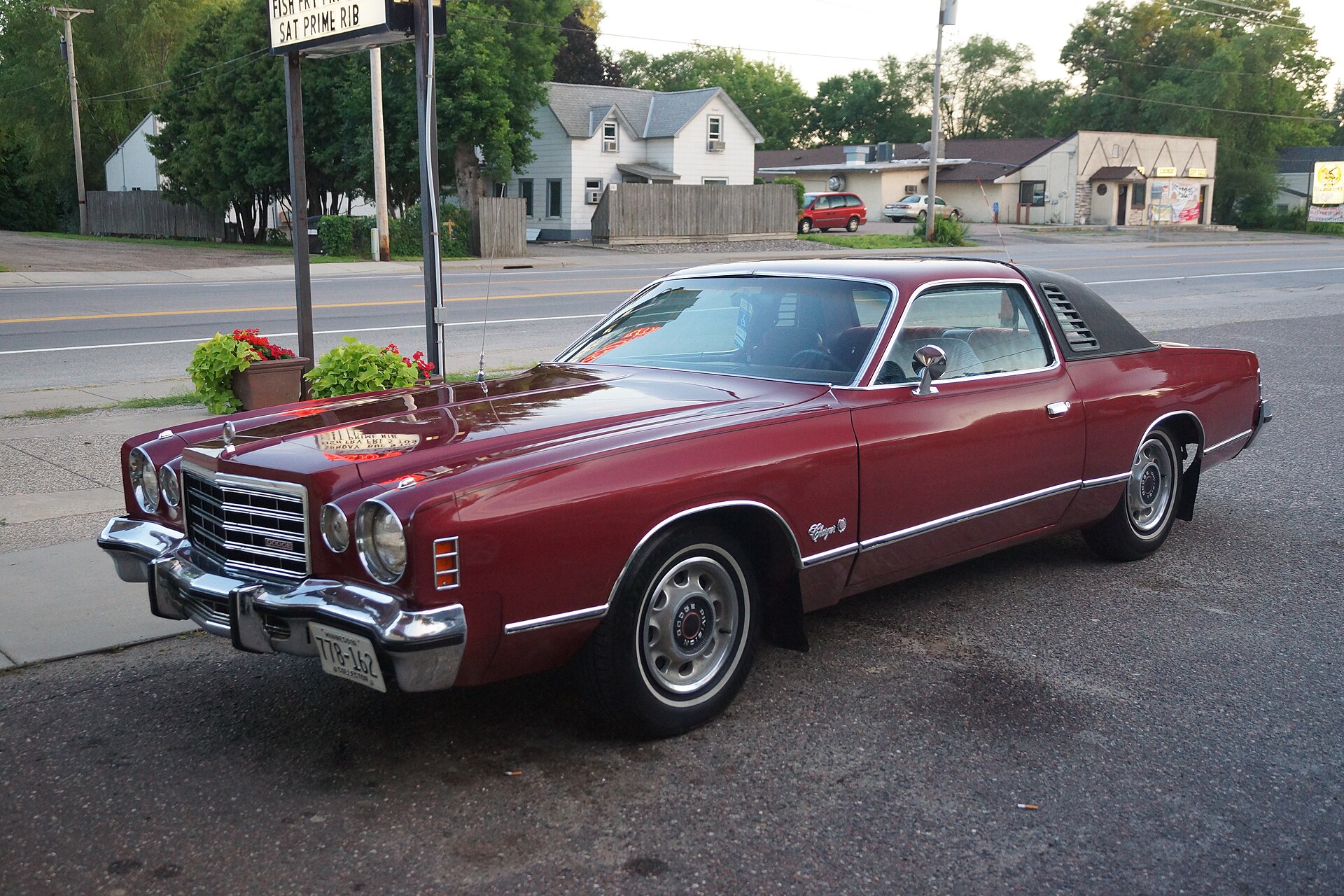 1975 Dodge Charger SE coupe