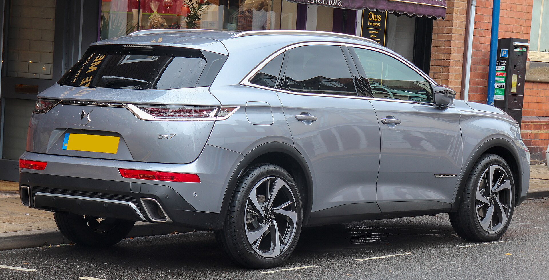 DS 7 Crossback SUV, rear three-quarter view