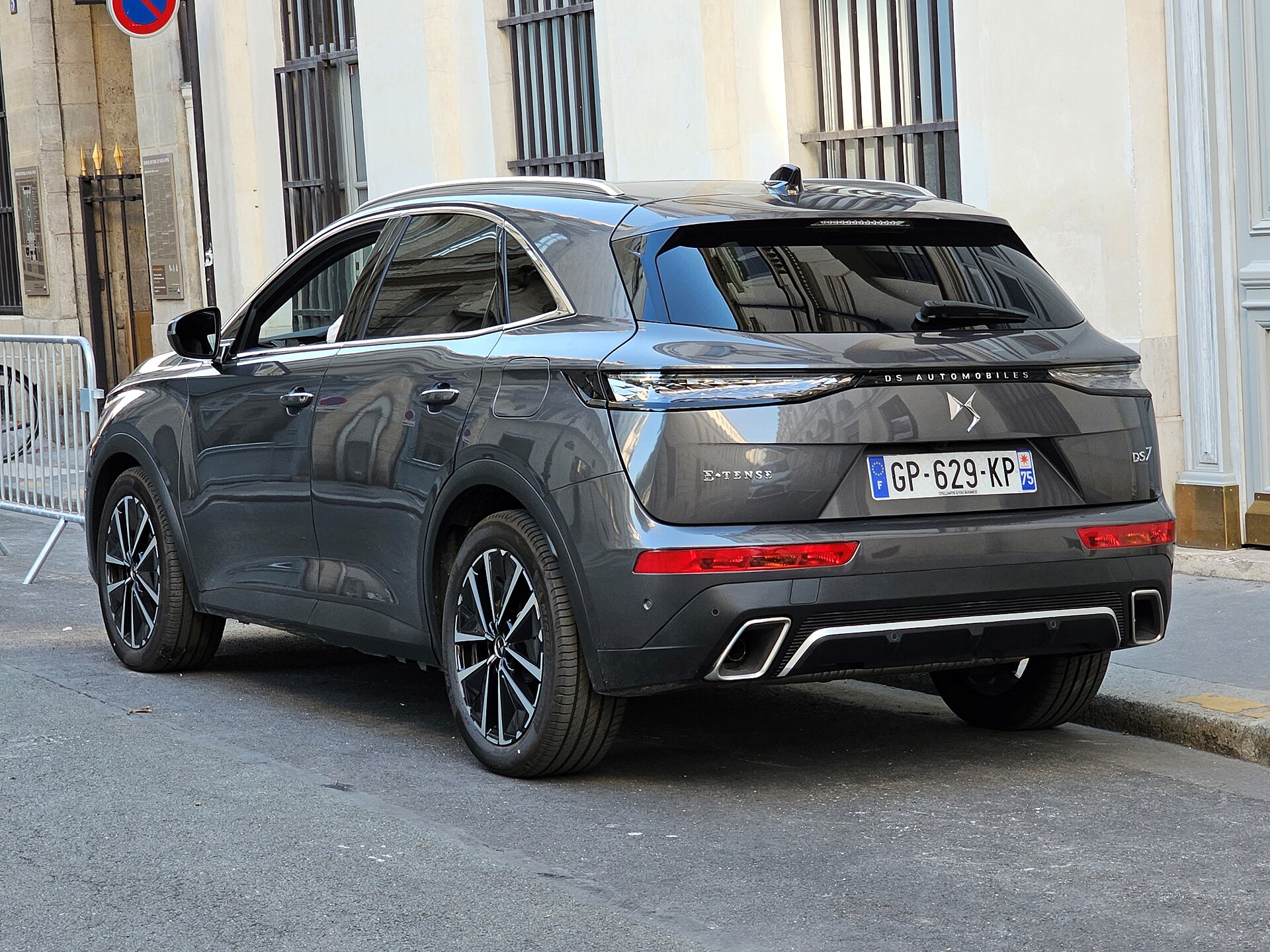 Grey facelifted DS 7 E-Tense SUV, rear view