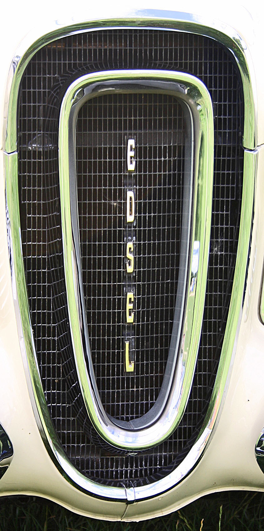 Close-up of the 1958 Edsel vertical grille