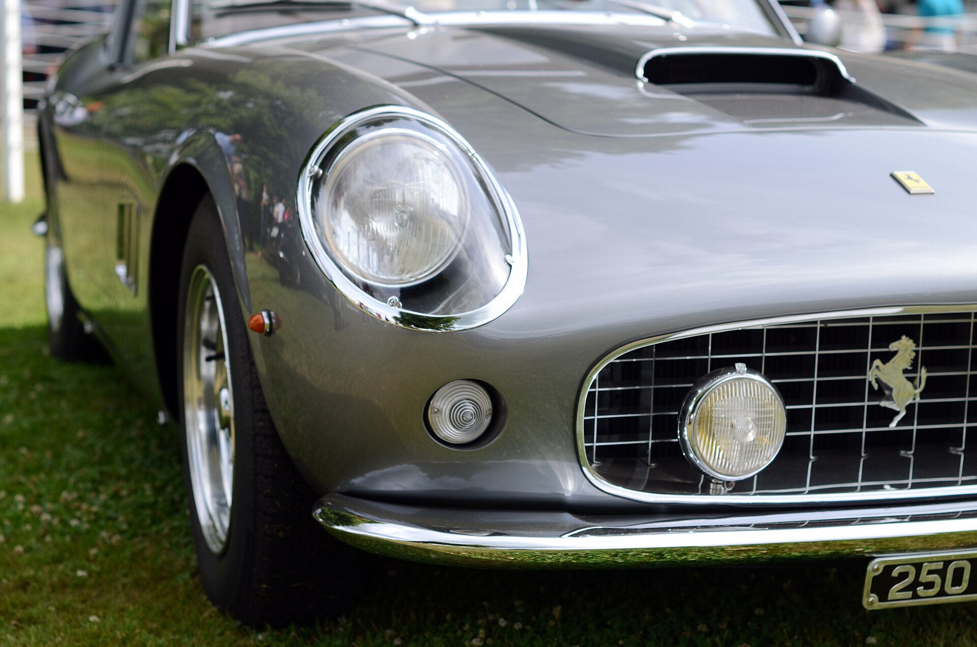 Red Ferrari 250 GT SWB California Spyder, front three-quarter view