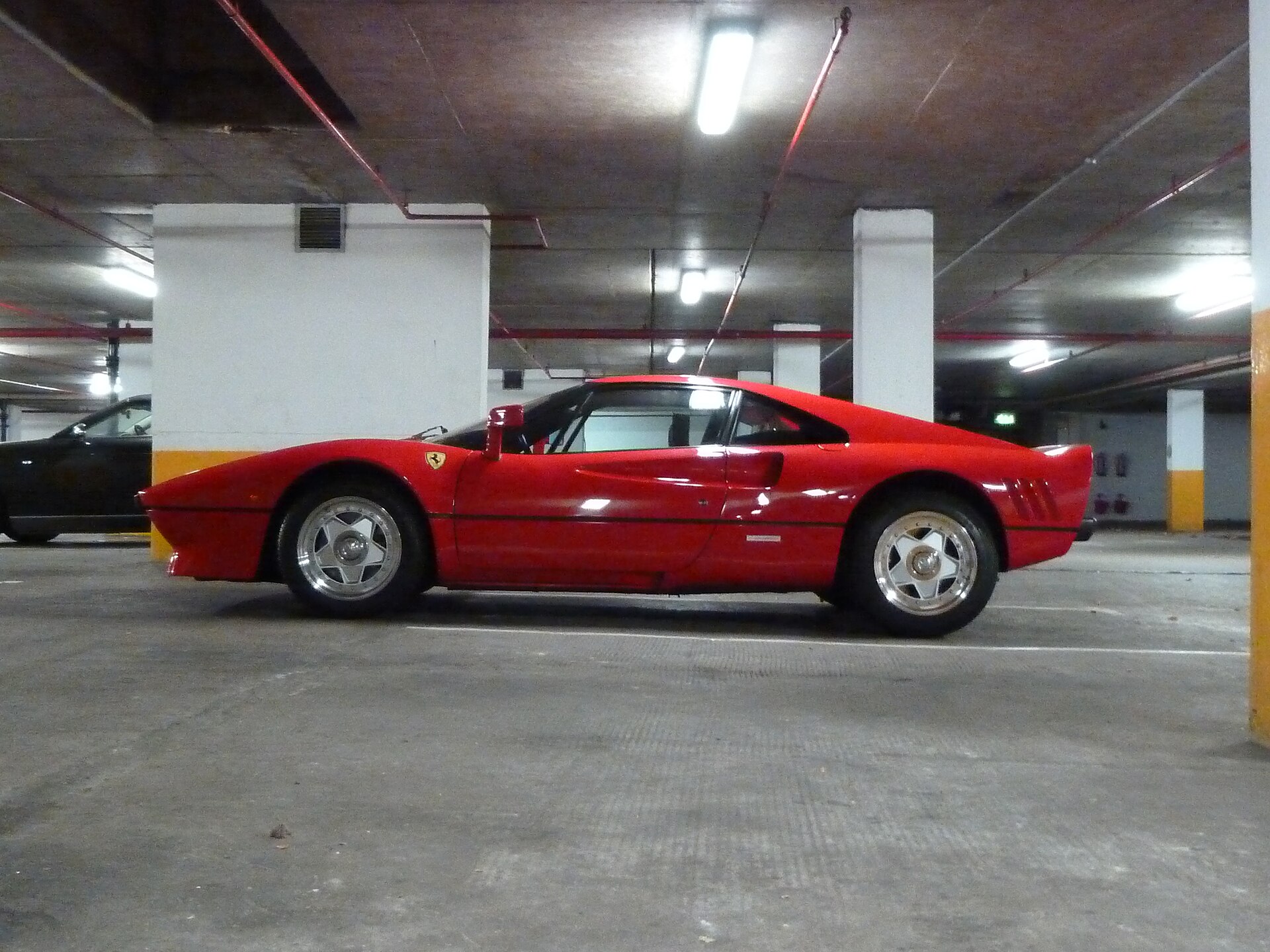 Ferrari 288 GTO, front three-quarter view