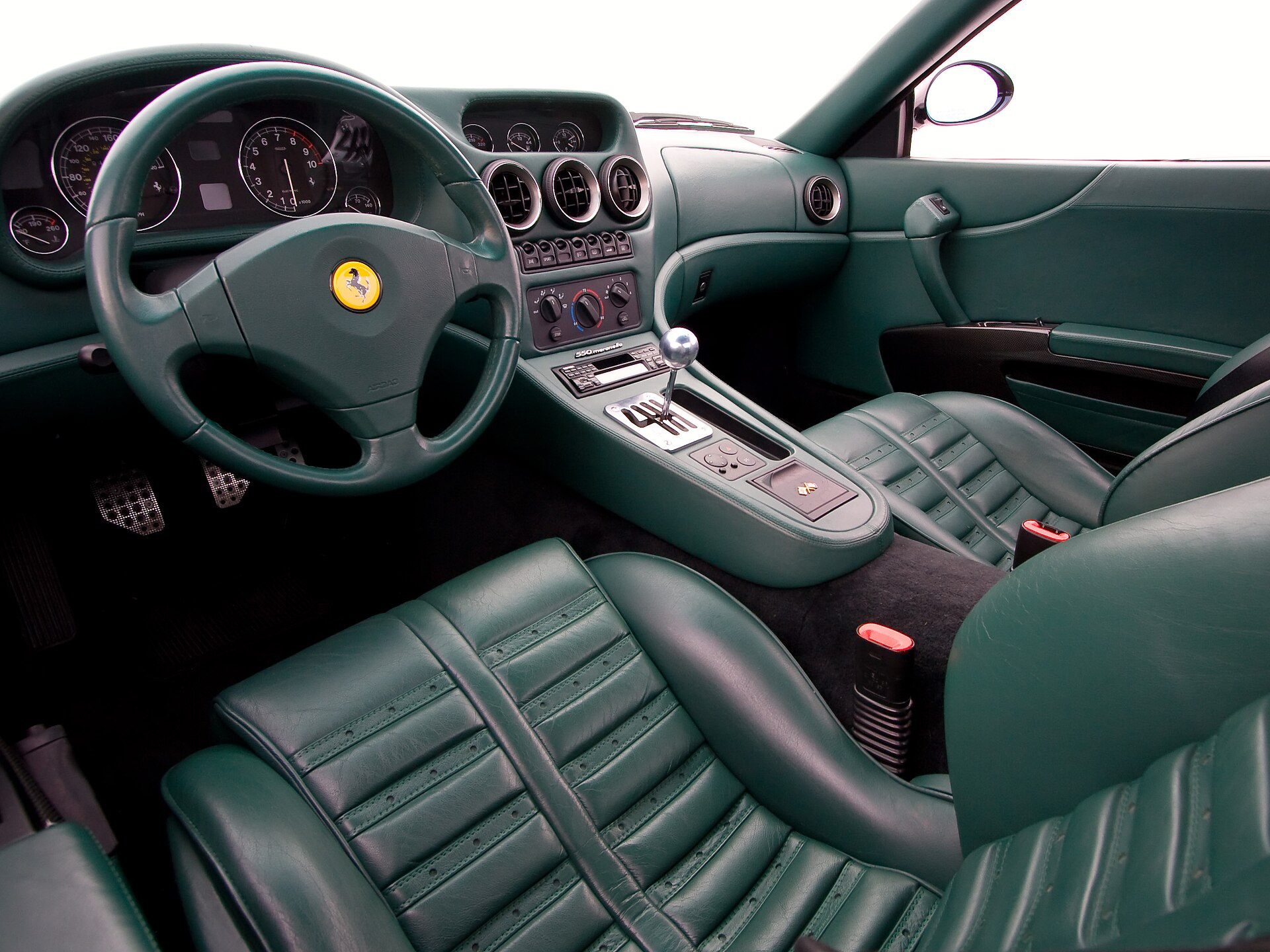 Ferrari 550 Maranello interior