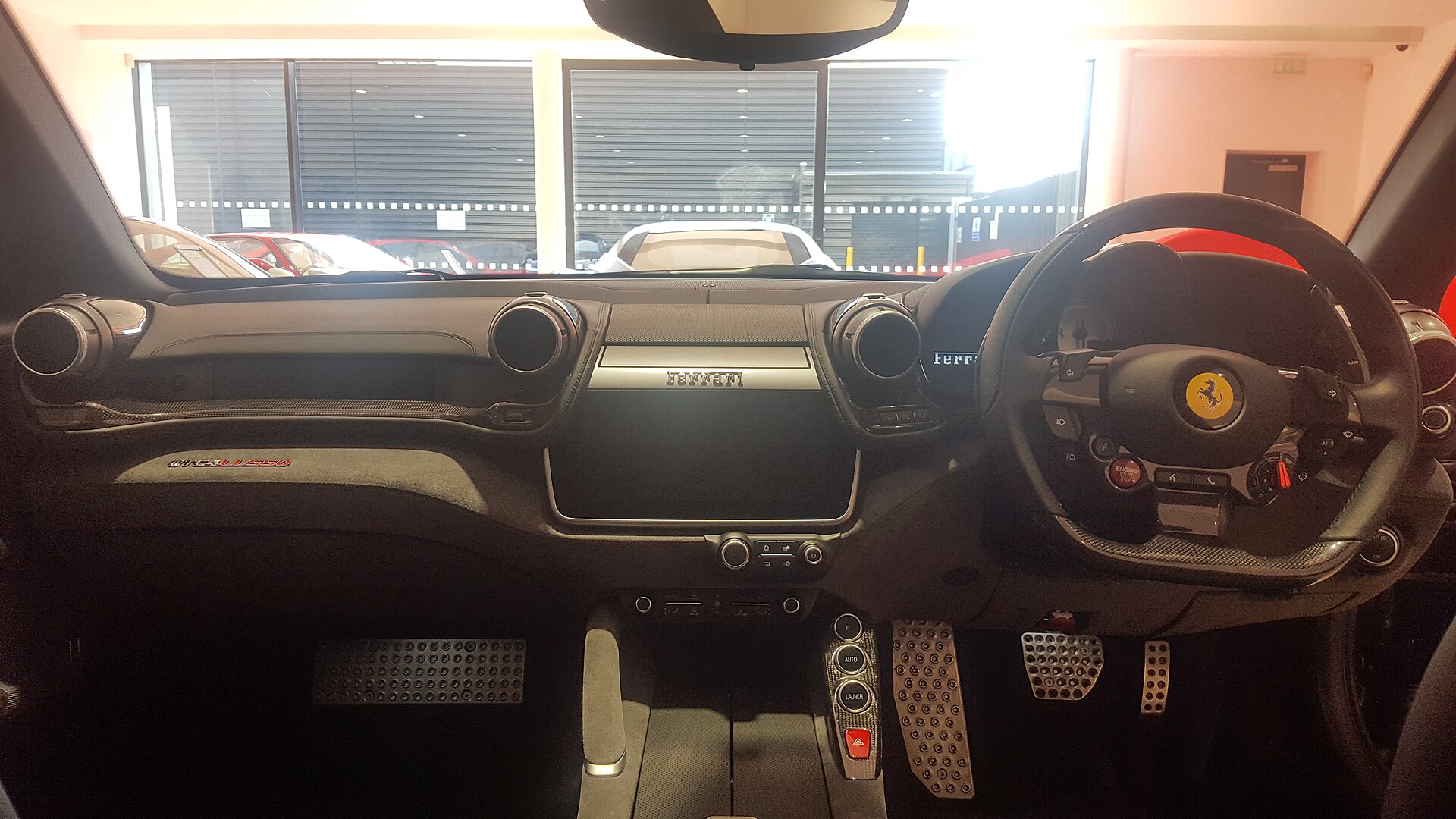 Ferrari GTC4Lusso interior with central divider