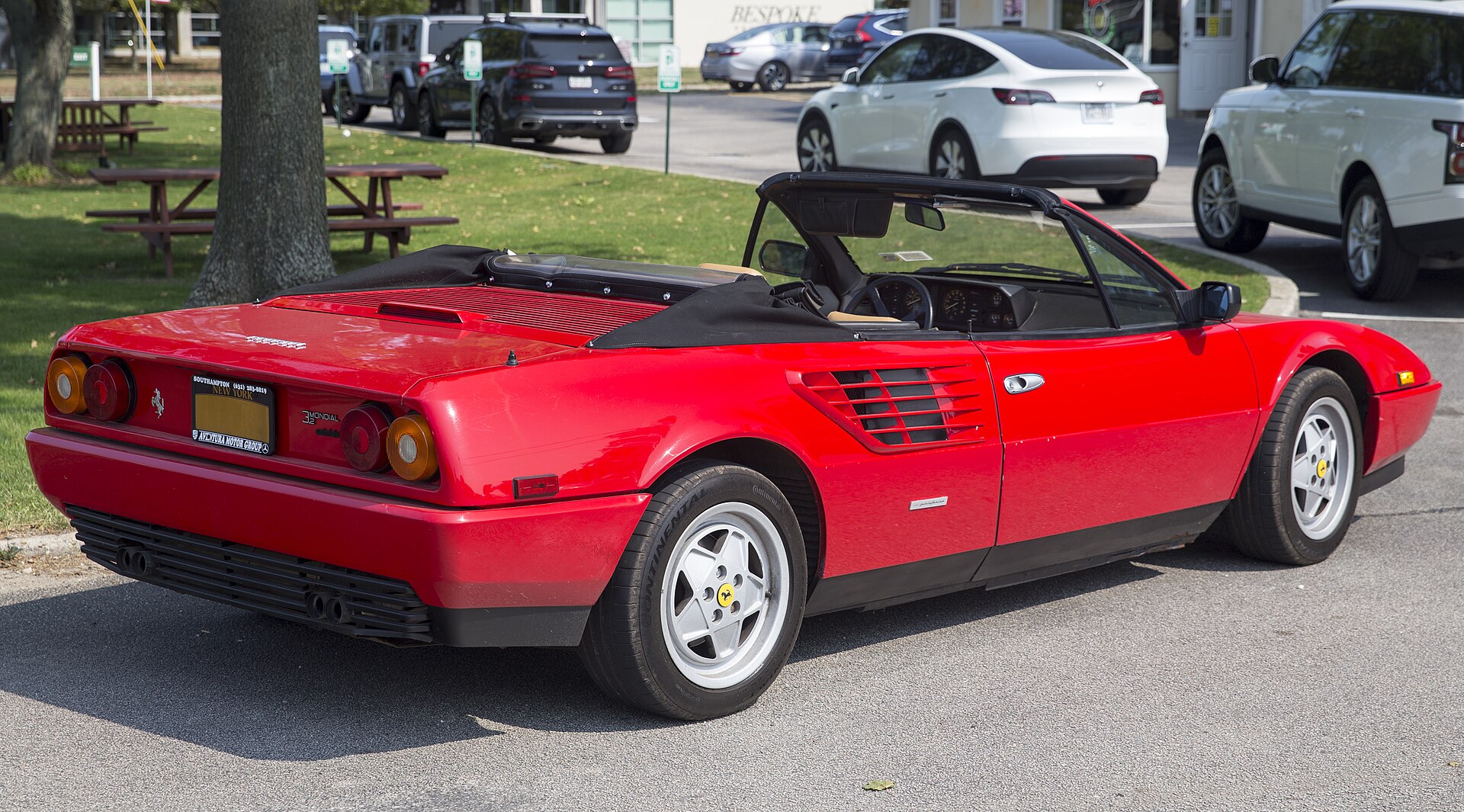 Red Ferrari Mondial 3.2 Cabriolet, rear right view