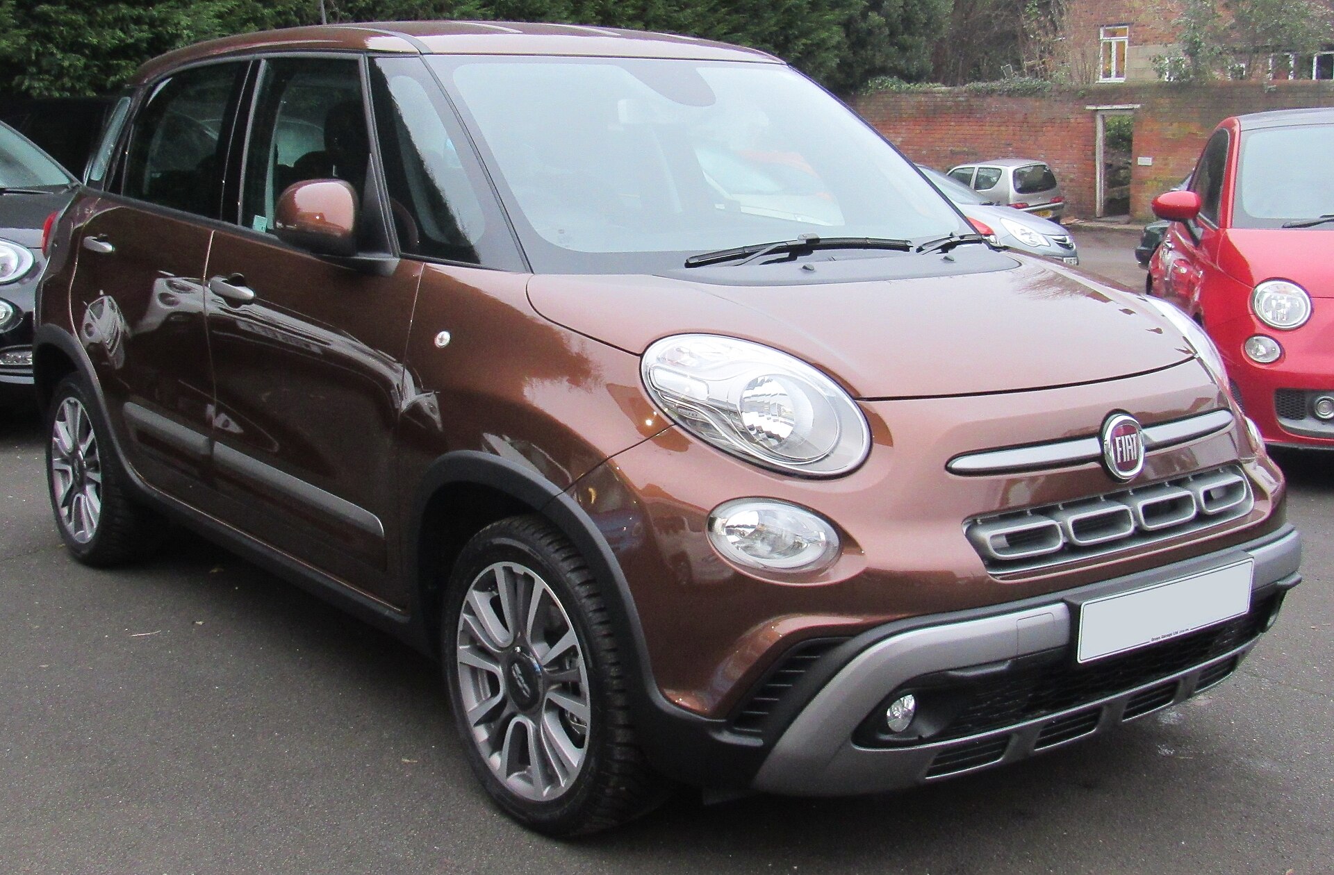 Fiat 500L Cross, front view