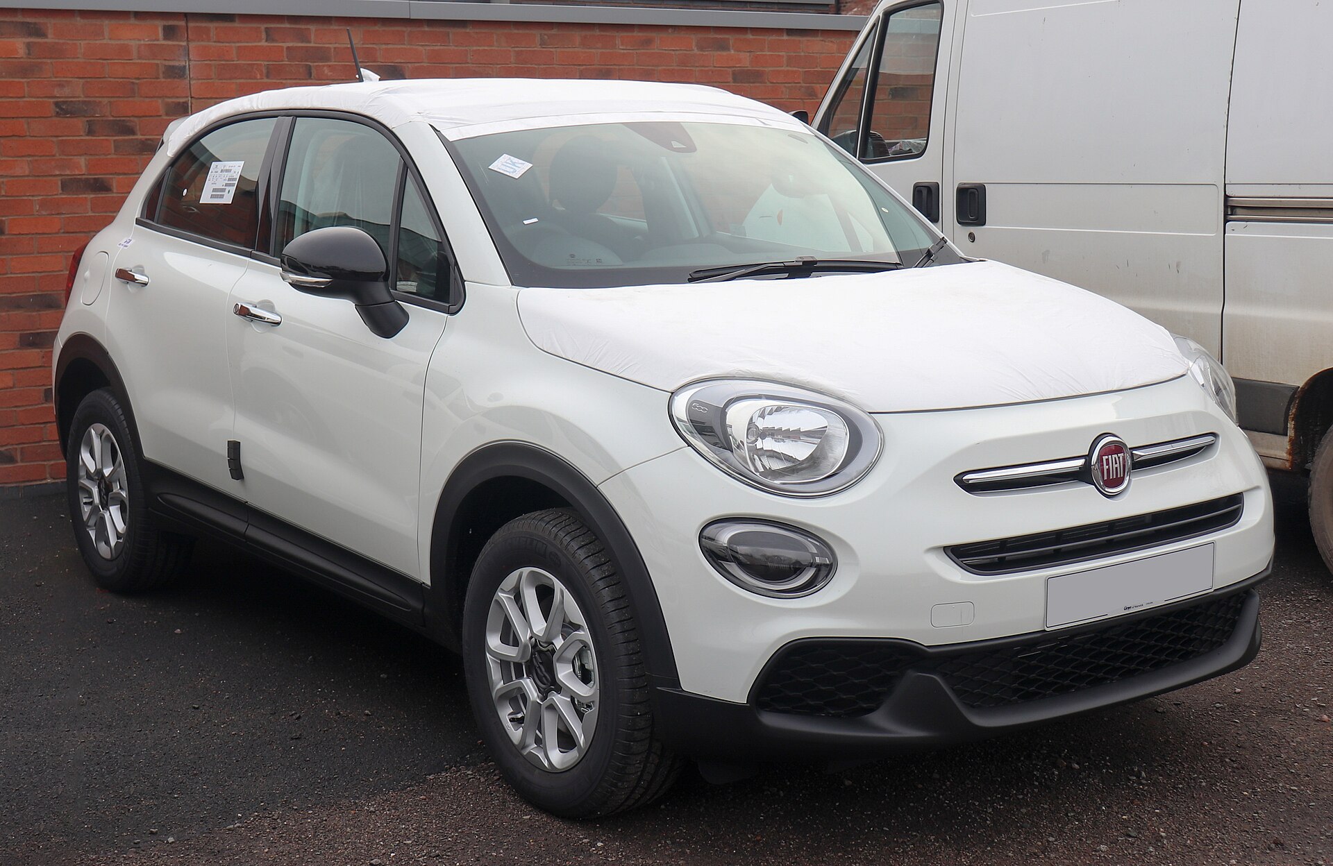 Fiat 500X: the Crossover Version of the Fiat 500, 2014 to 2024