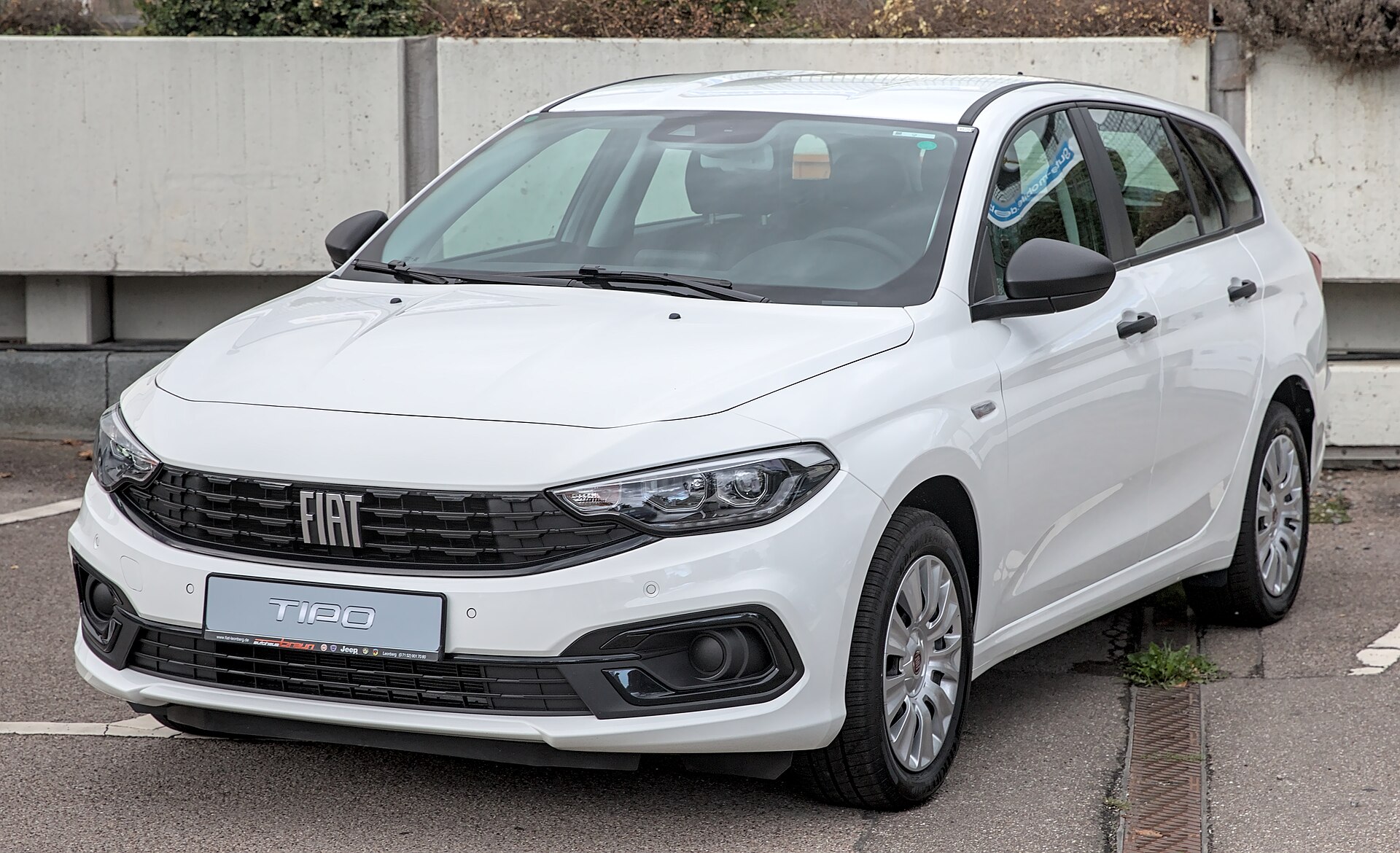 Fiat Tipo SW facelift estate, front view