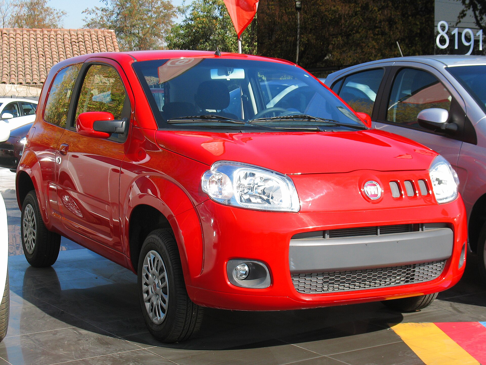 Fiat Novo Uno Vivace five-door hatchback