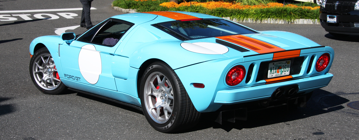 Ford GT Heritage Edition in light blue and orange