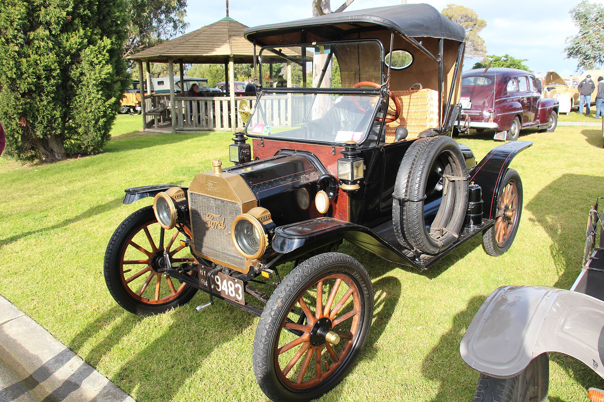 Ford Model T roadster built in 1914