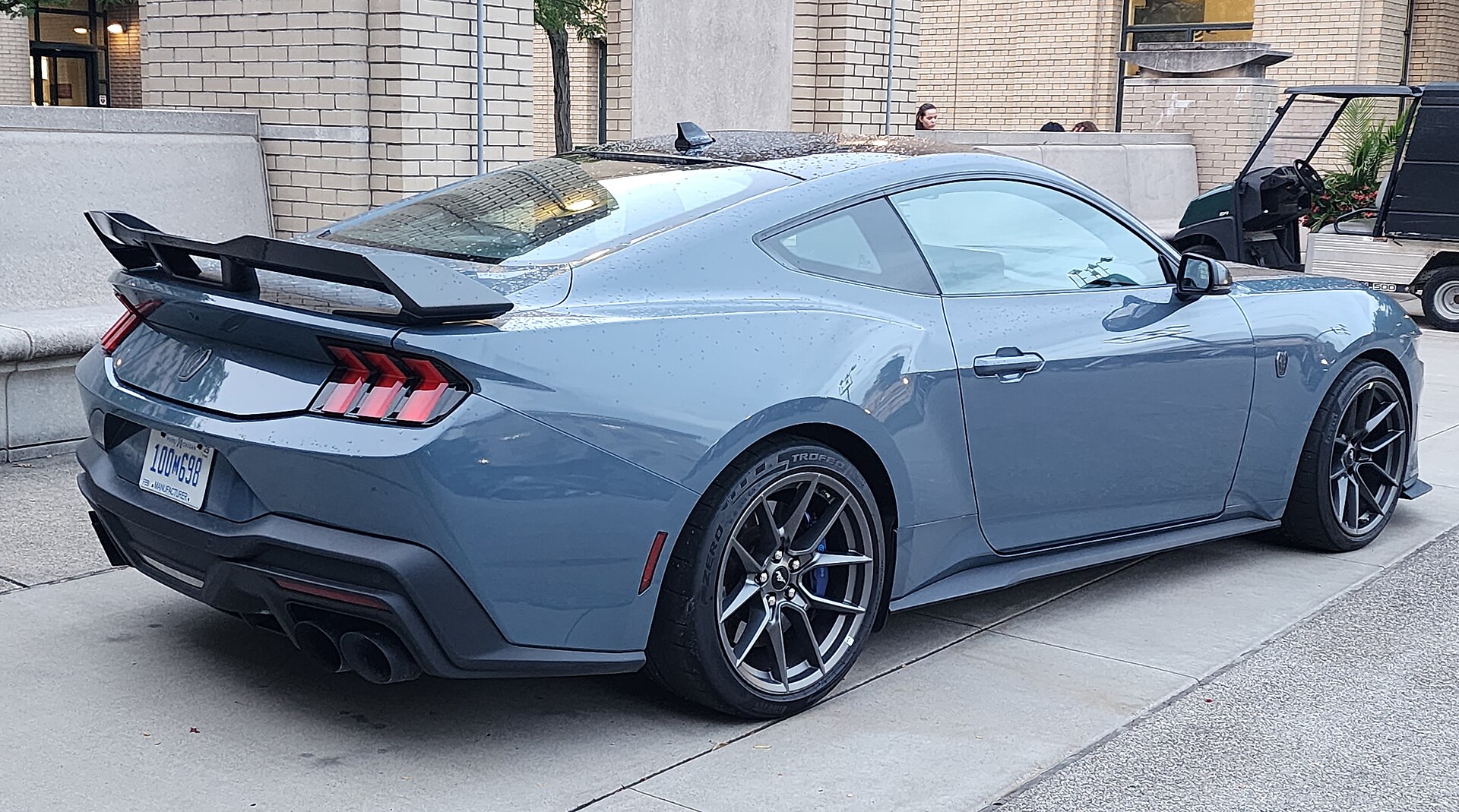 Ford Mustang Dark Horse, rear view