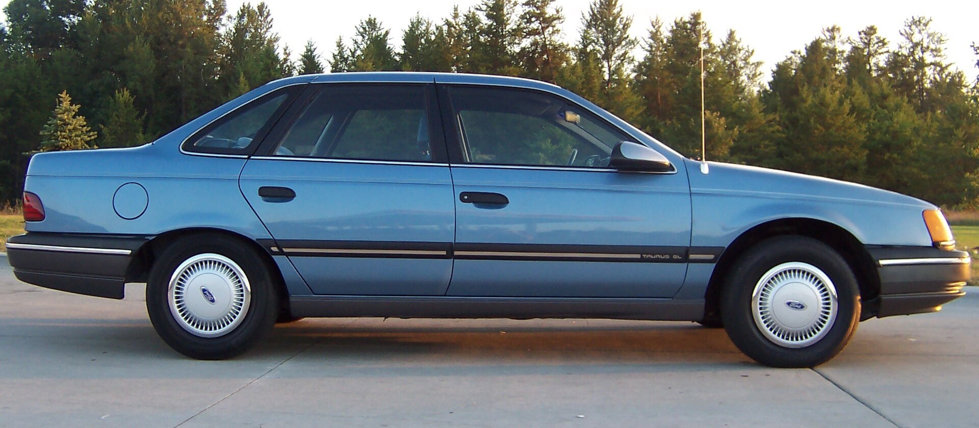 Ford Taurus