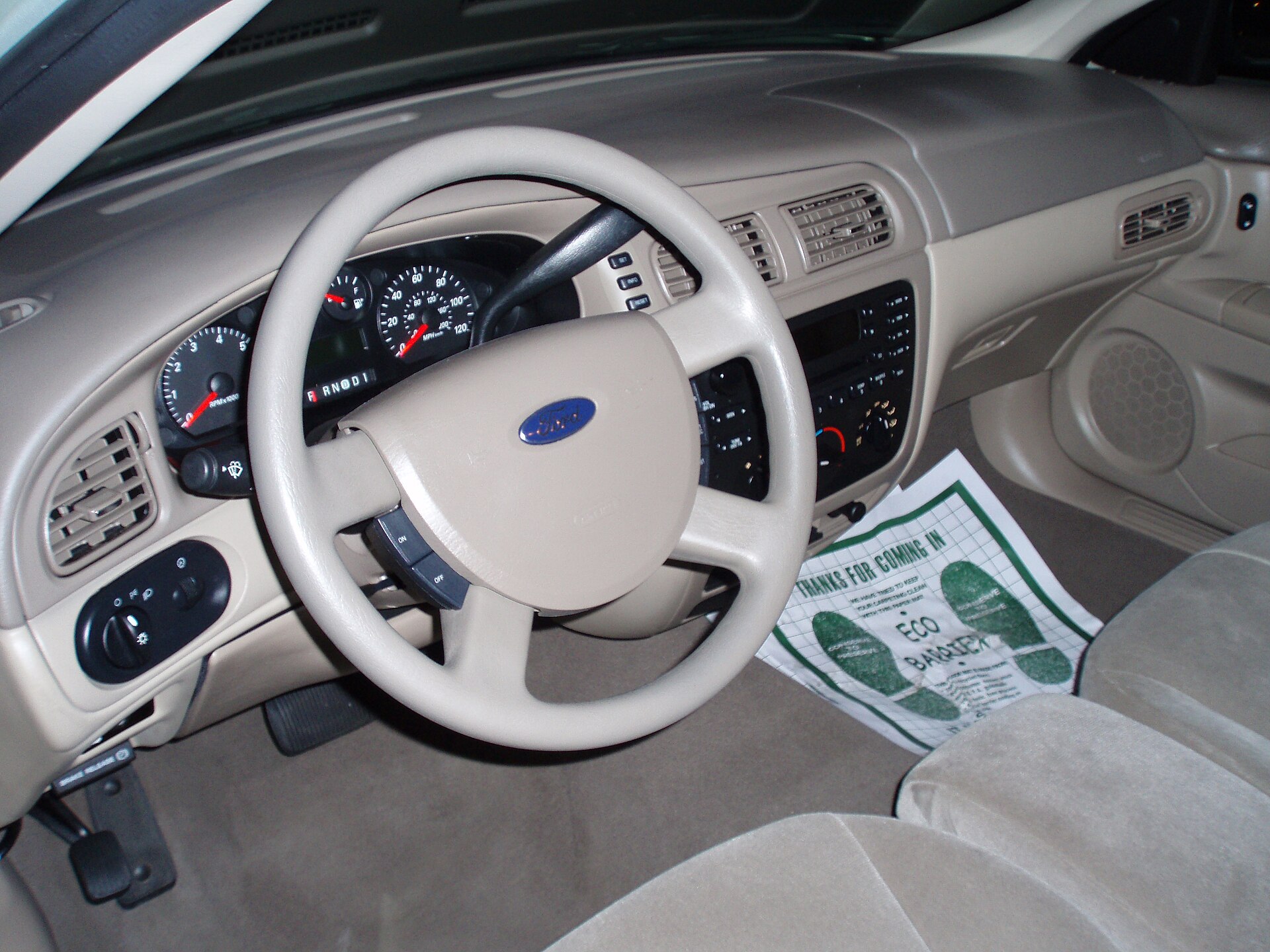 Interior of a fourth-generation Ford Taurus