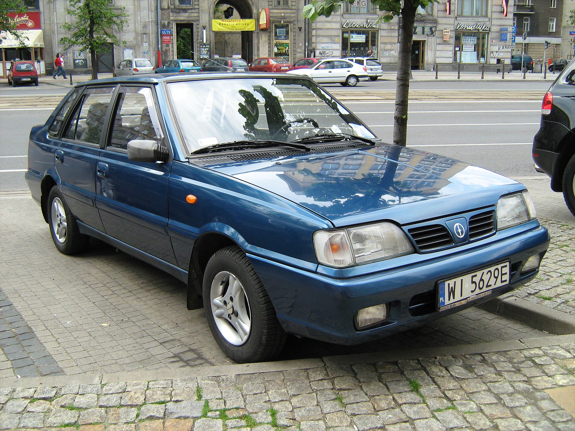 Blue FSO Polonez parked in Warsaw