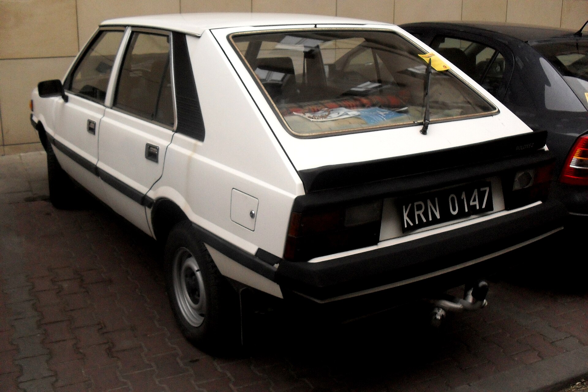 Early FSO Polonez hatchback, exterior view