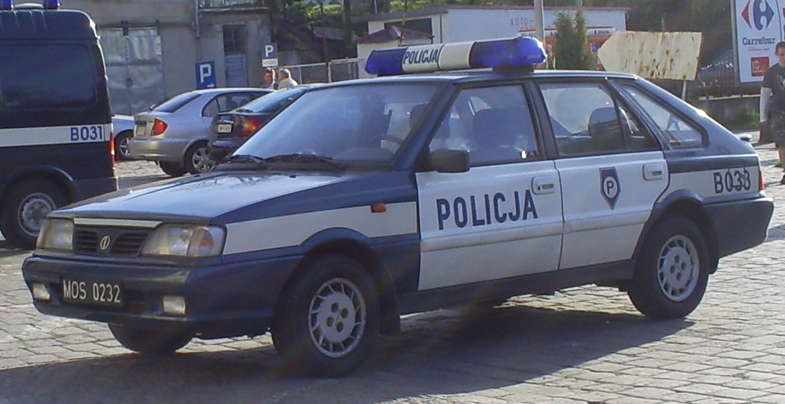 FSO Polonez police car in police livery