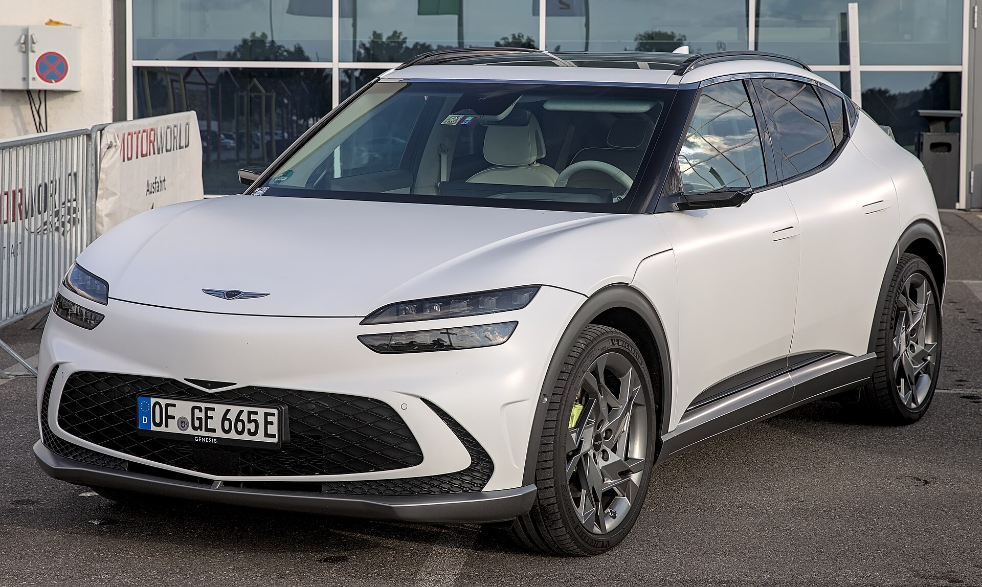 Genesis GV60 JW