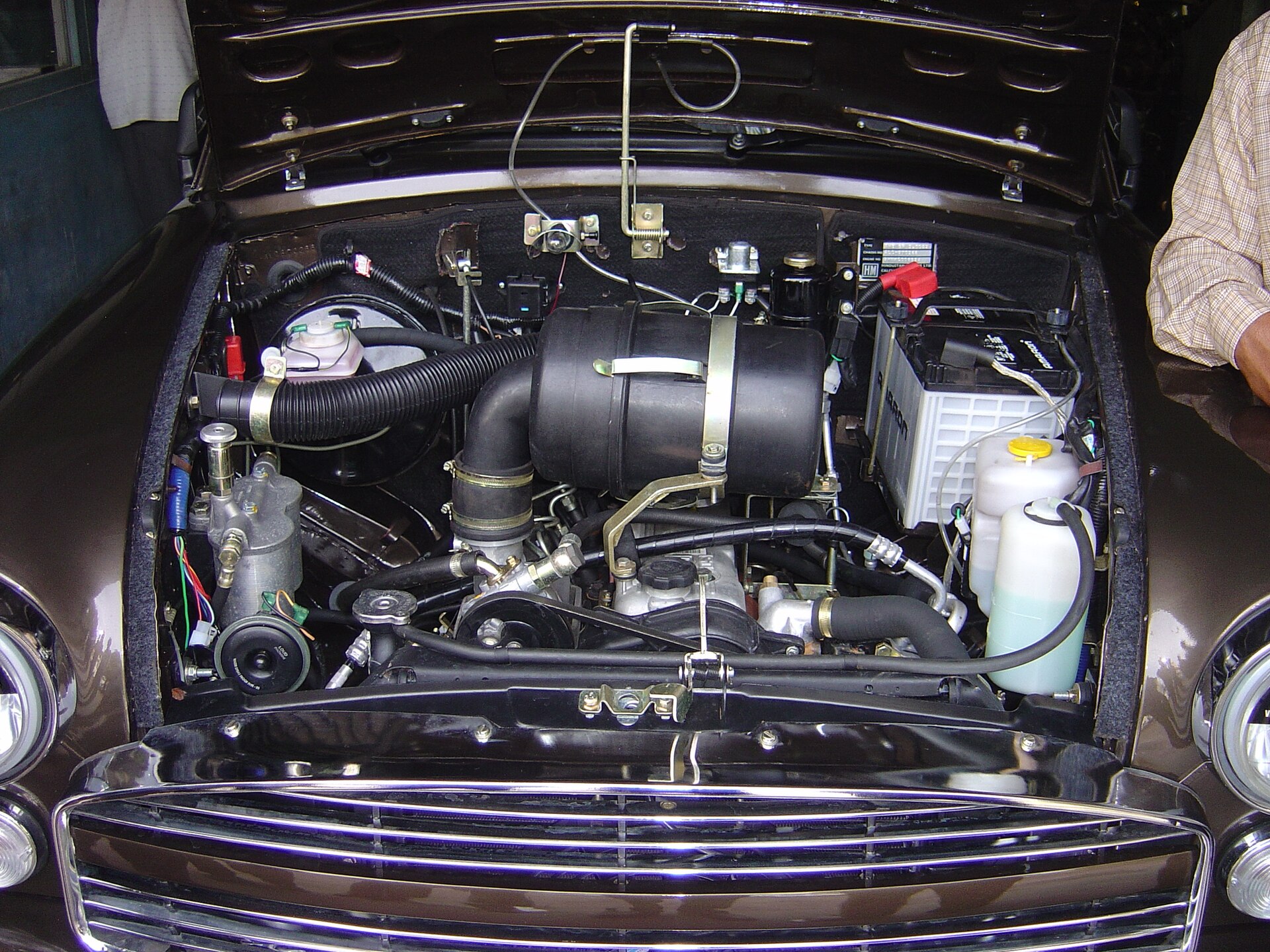 Hindustan Ambassador Grand engine compartment