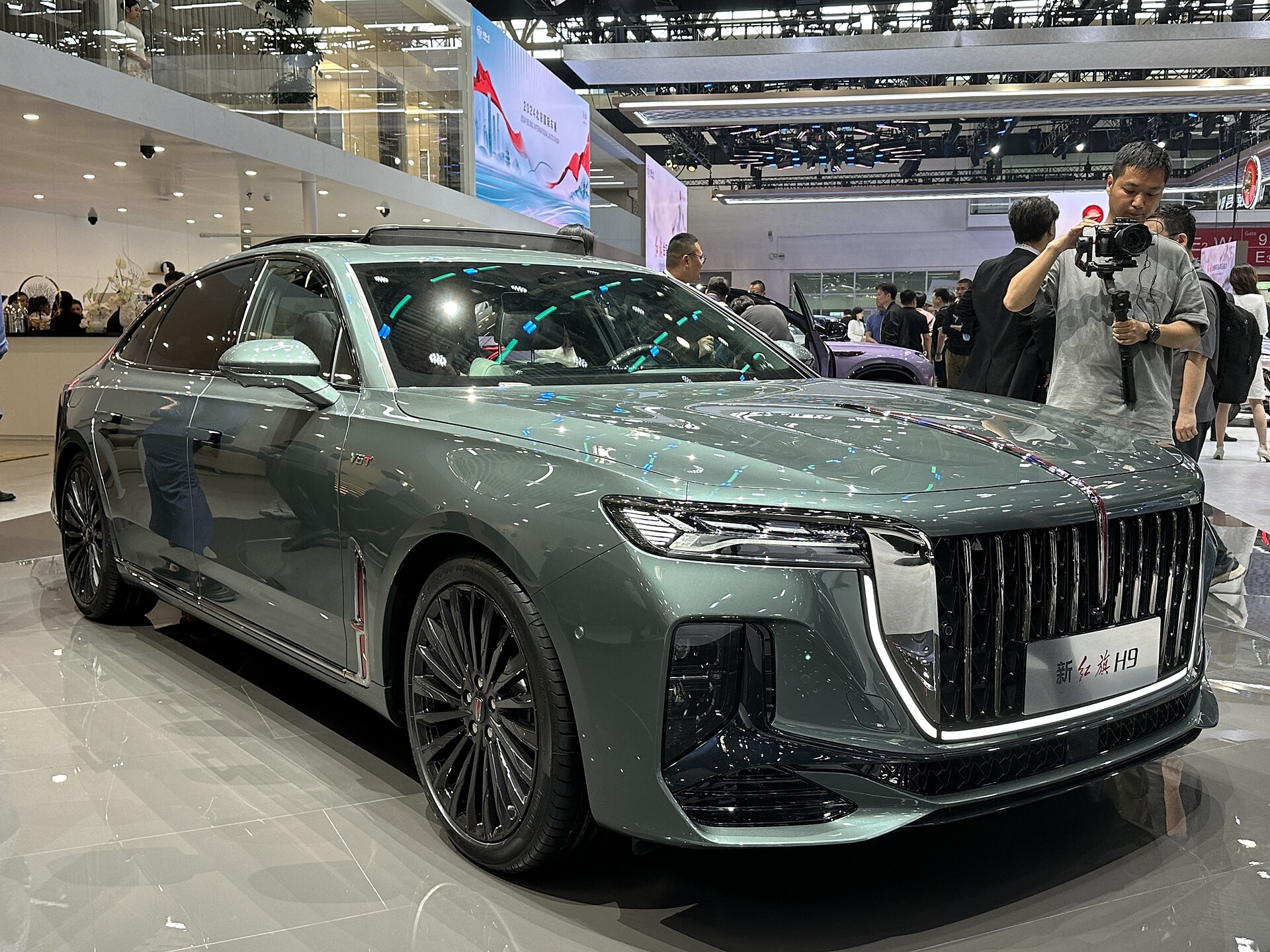 Hongqi — the Red Flag limousines of FAW, from 1958 to today
