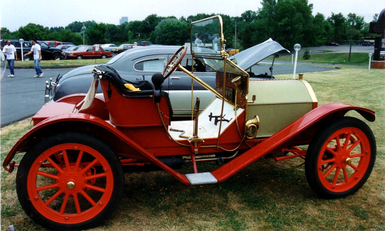 Early Hudson Model 20 roadster from 1910