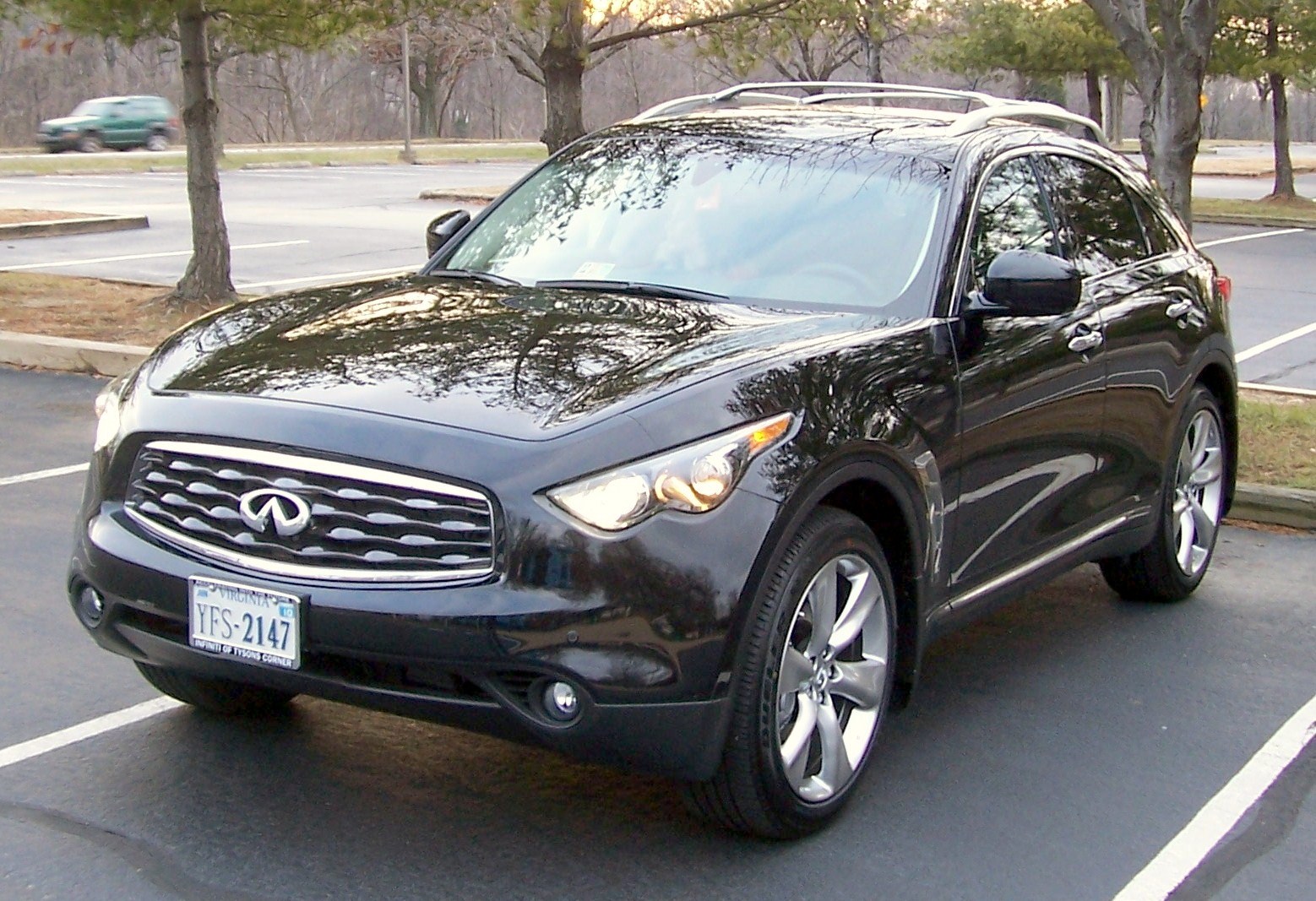 Infiniti FX50 crossover