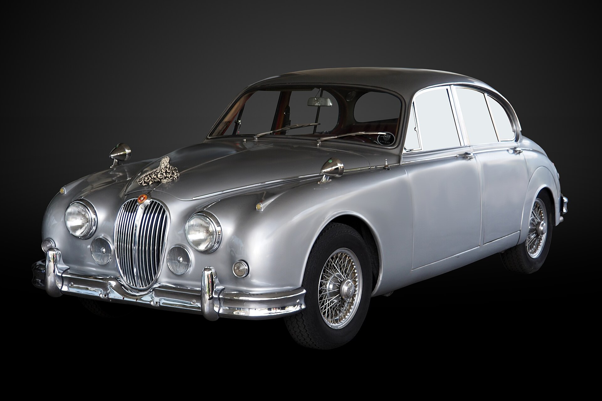 Jaguar Mark 2 saloon, front view