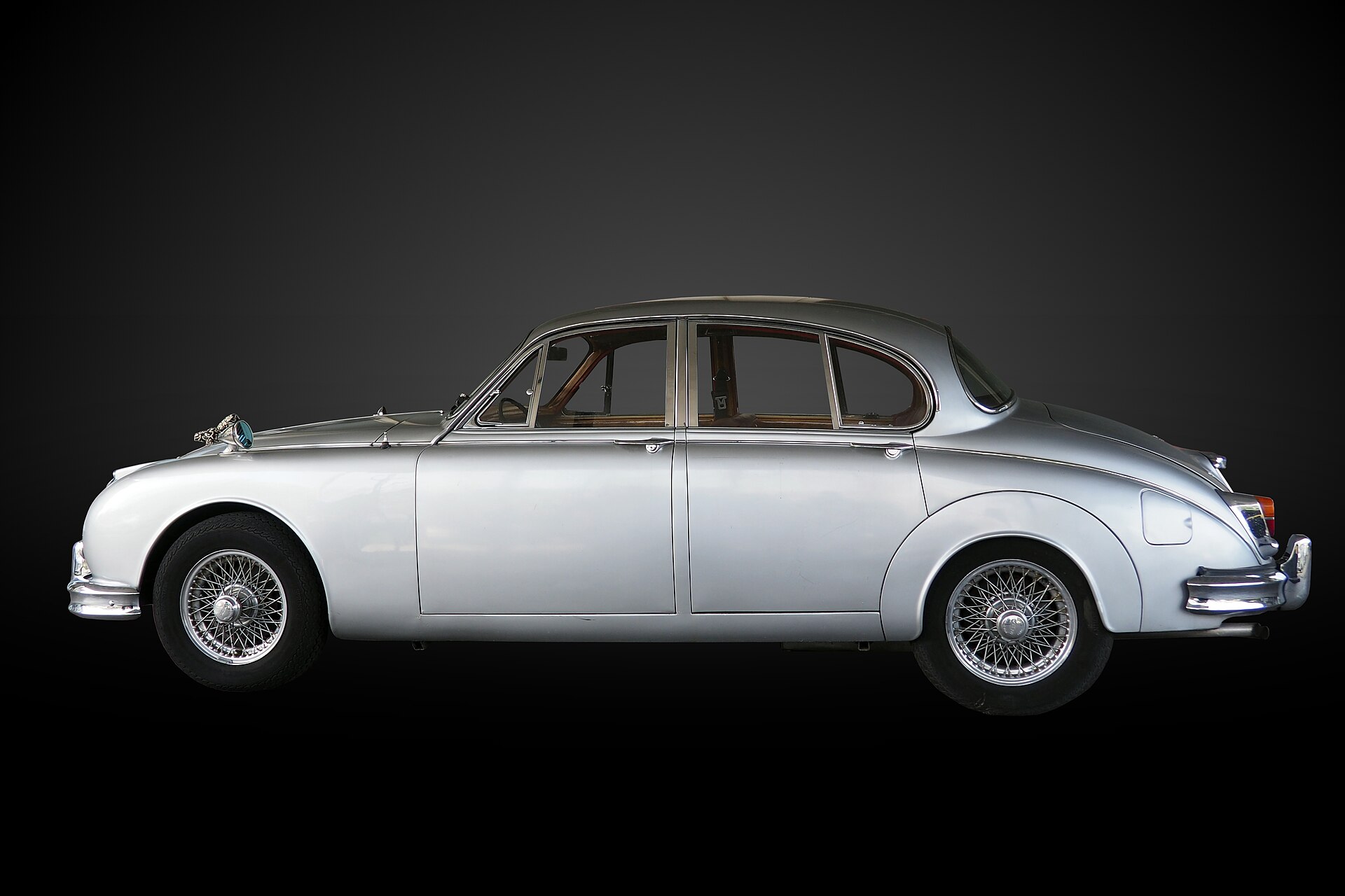 Jaguar Mark 2 saloon, rear three-quarter view