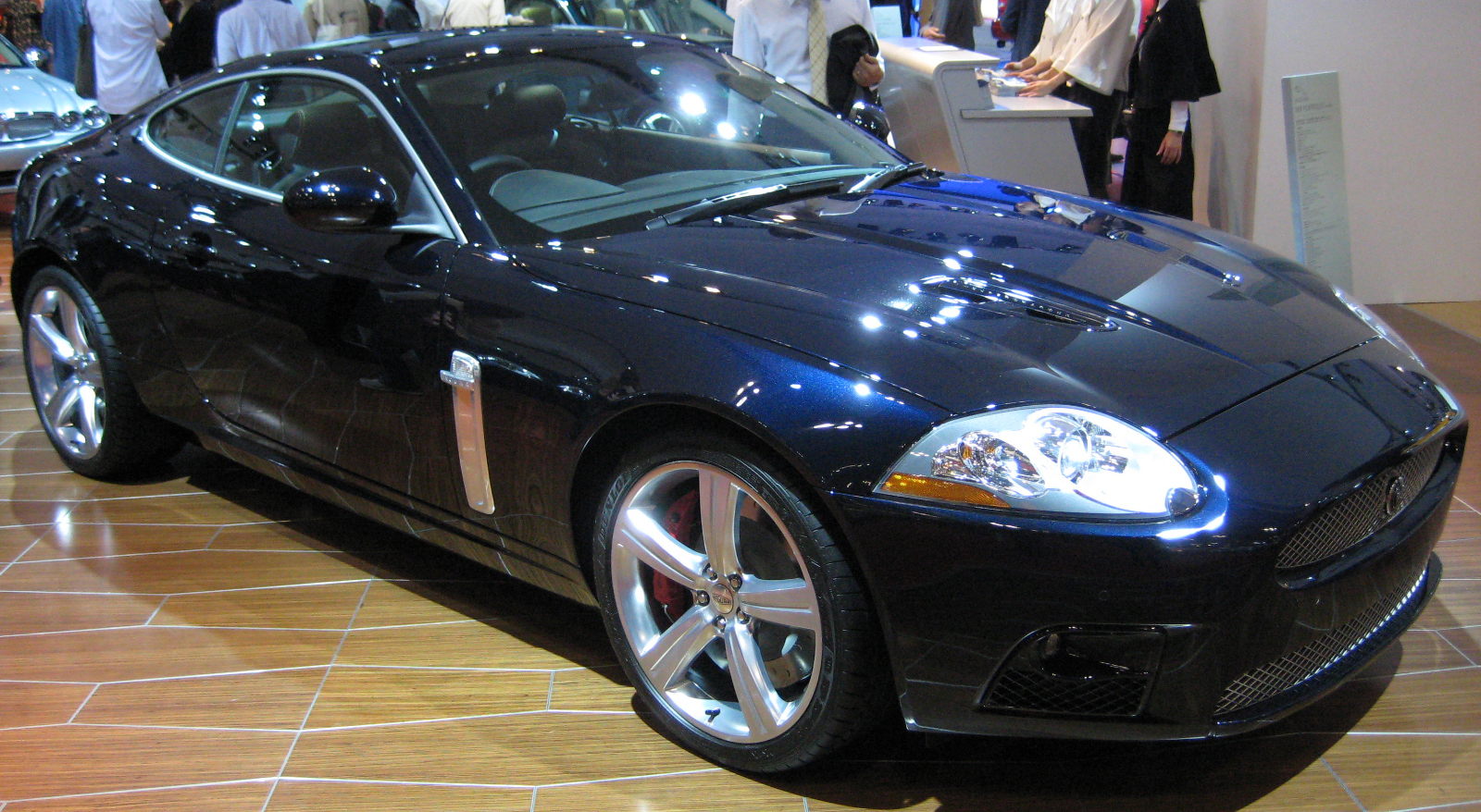 Jaguar XKR Portfolio coupé