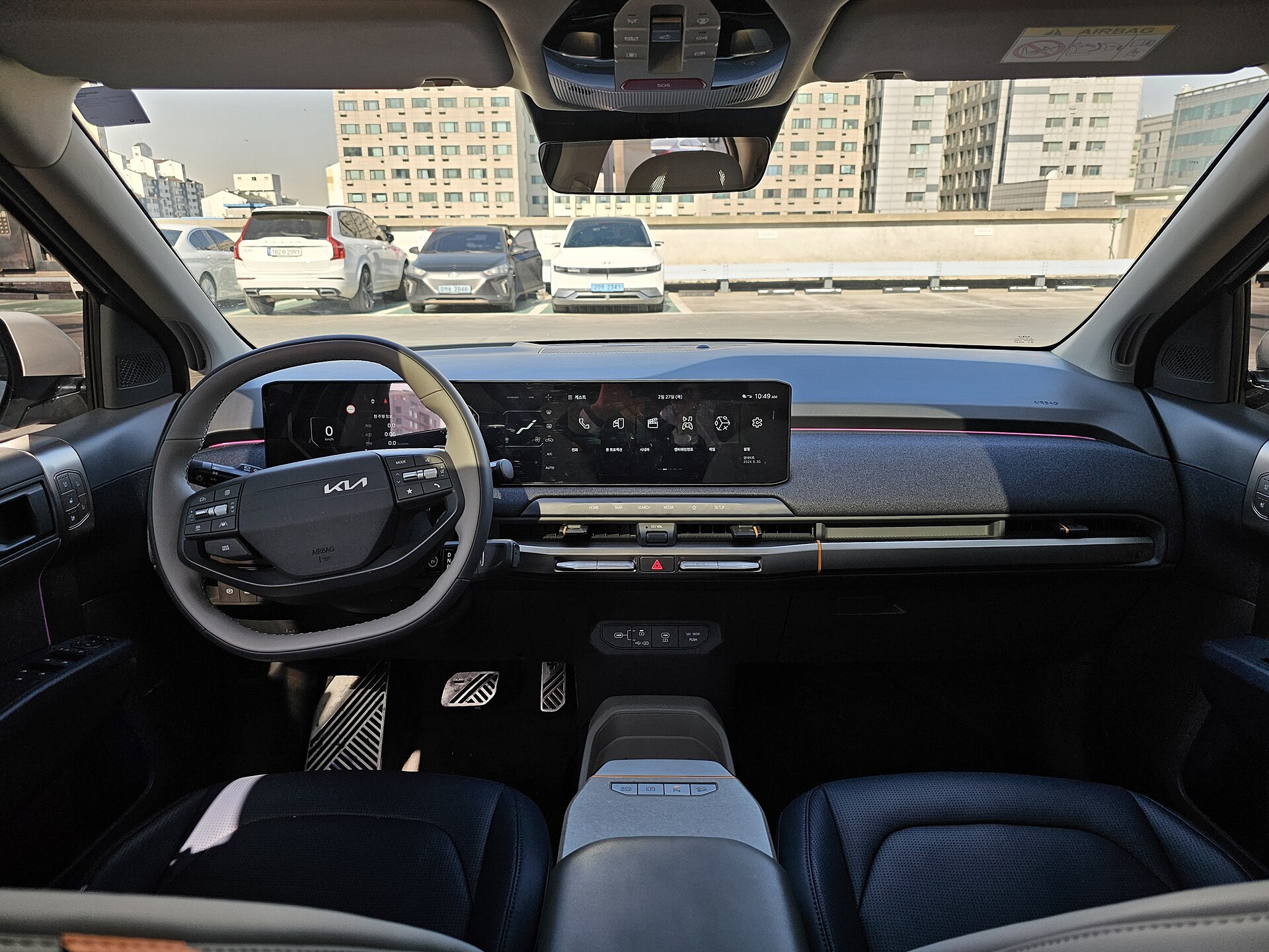 Kia EV3 Earth, side view