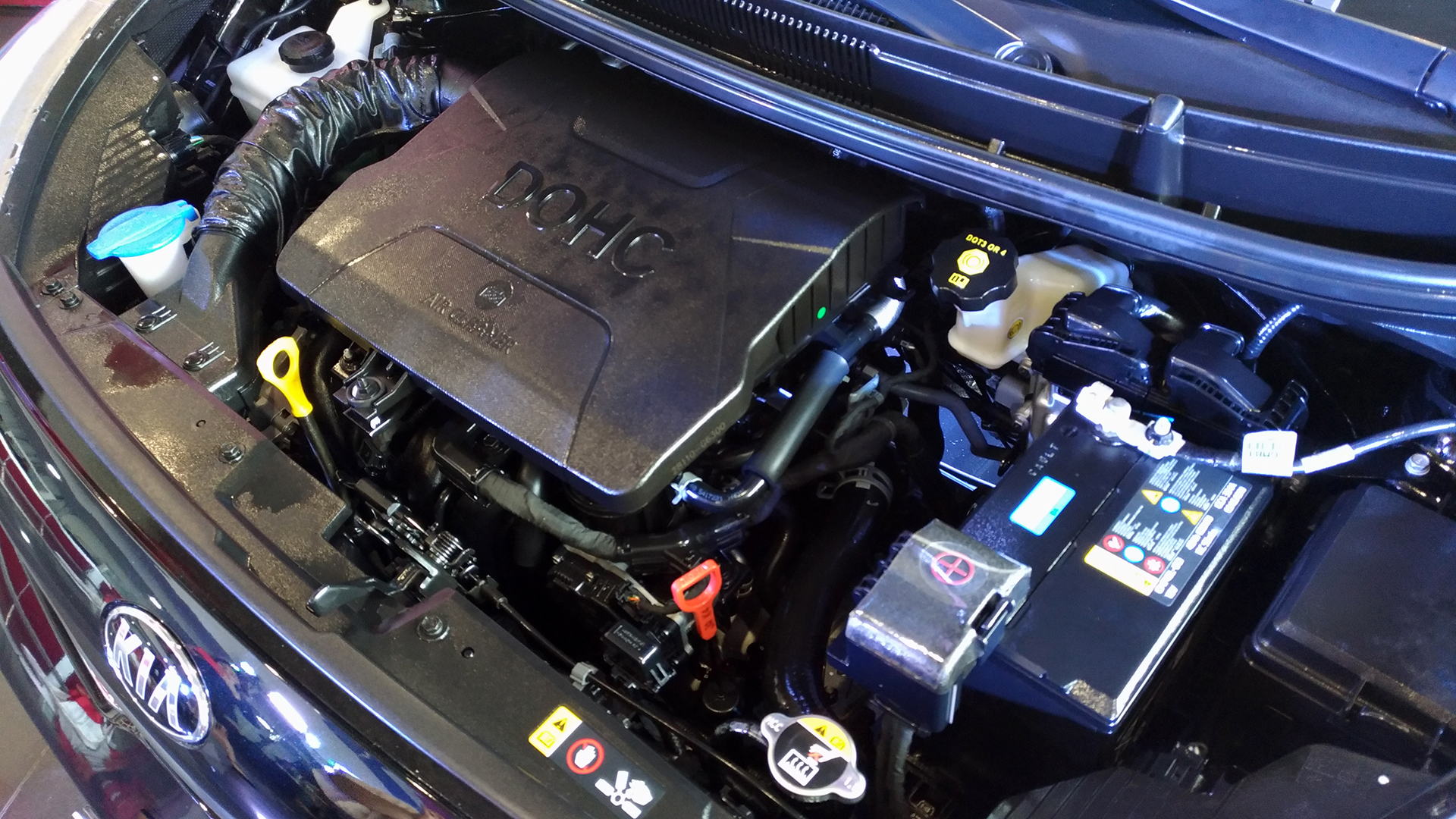 Three-cylinder engine of a Kia Picanto GT-Line