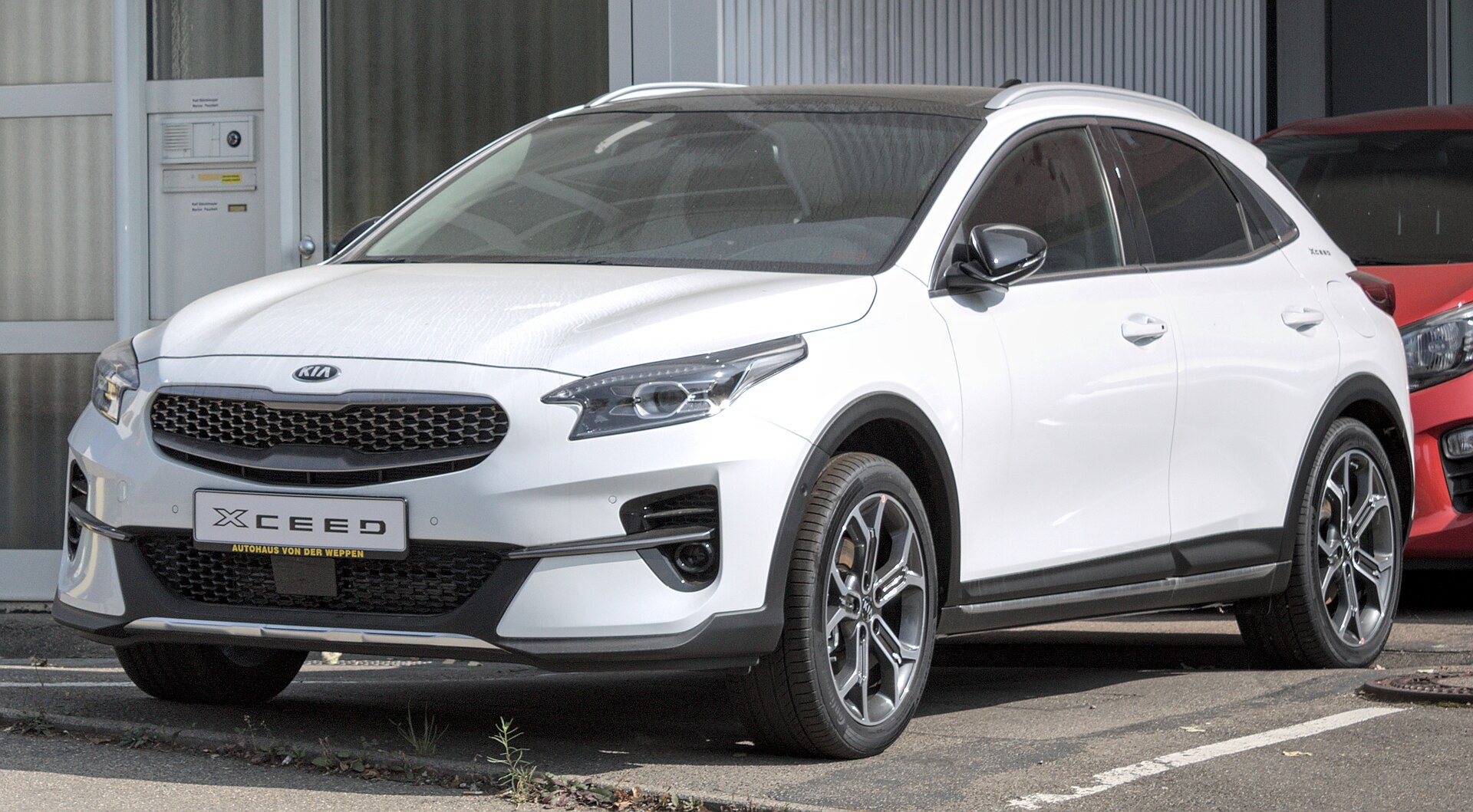 Kia XCeed, side view