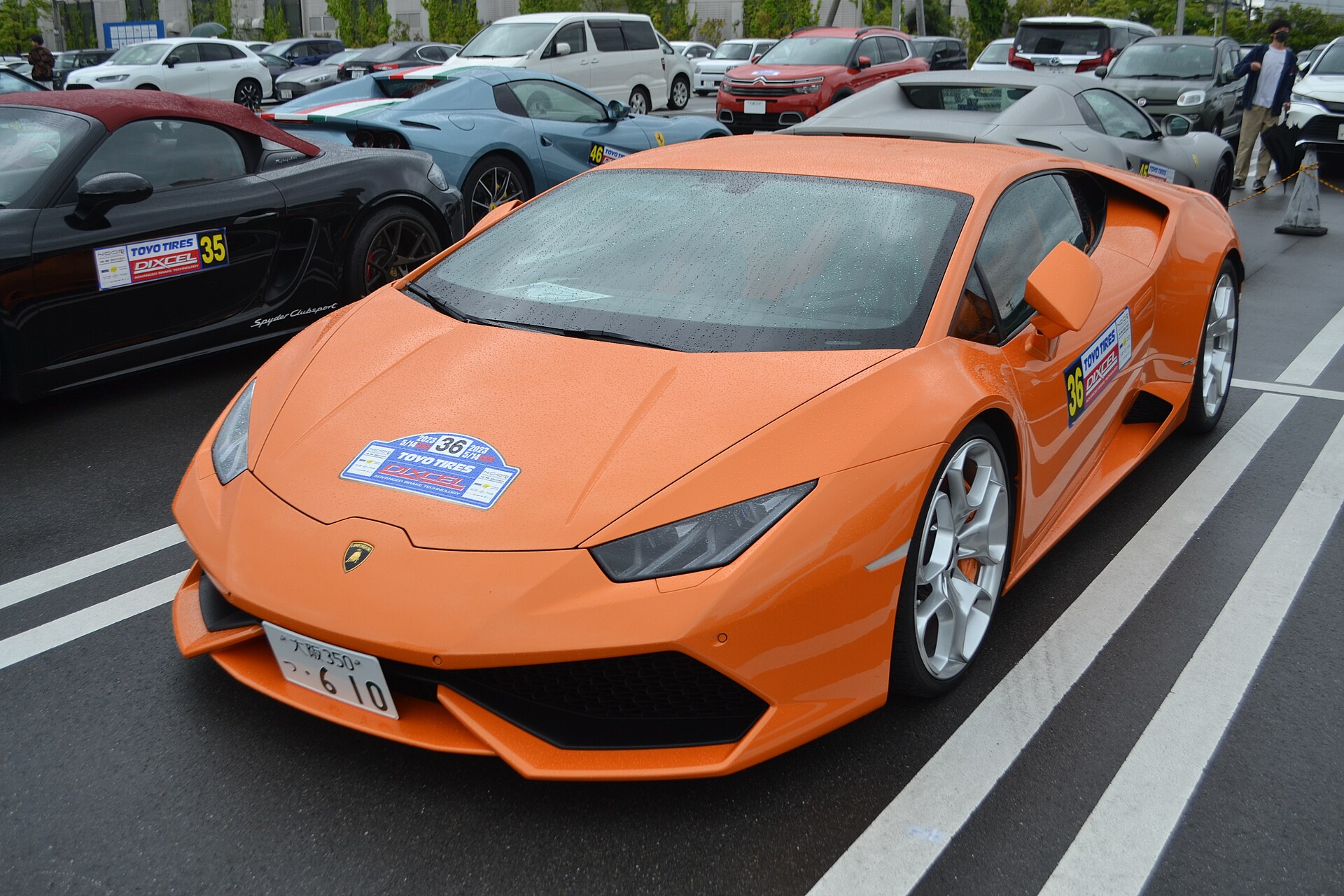 Lamborghini Huracán LP 610-4 side view