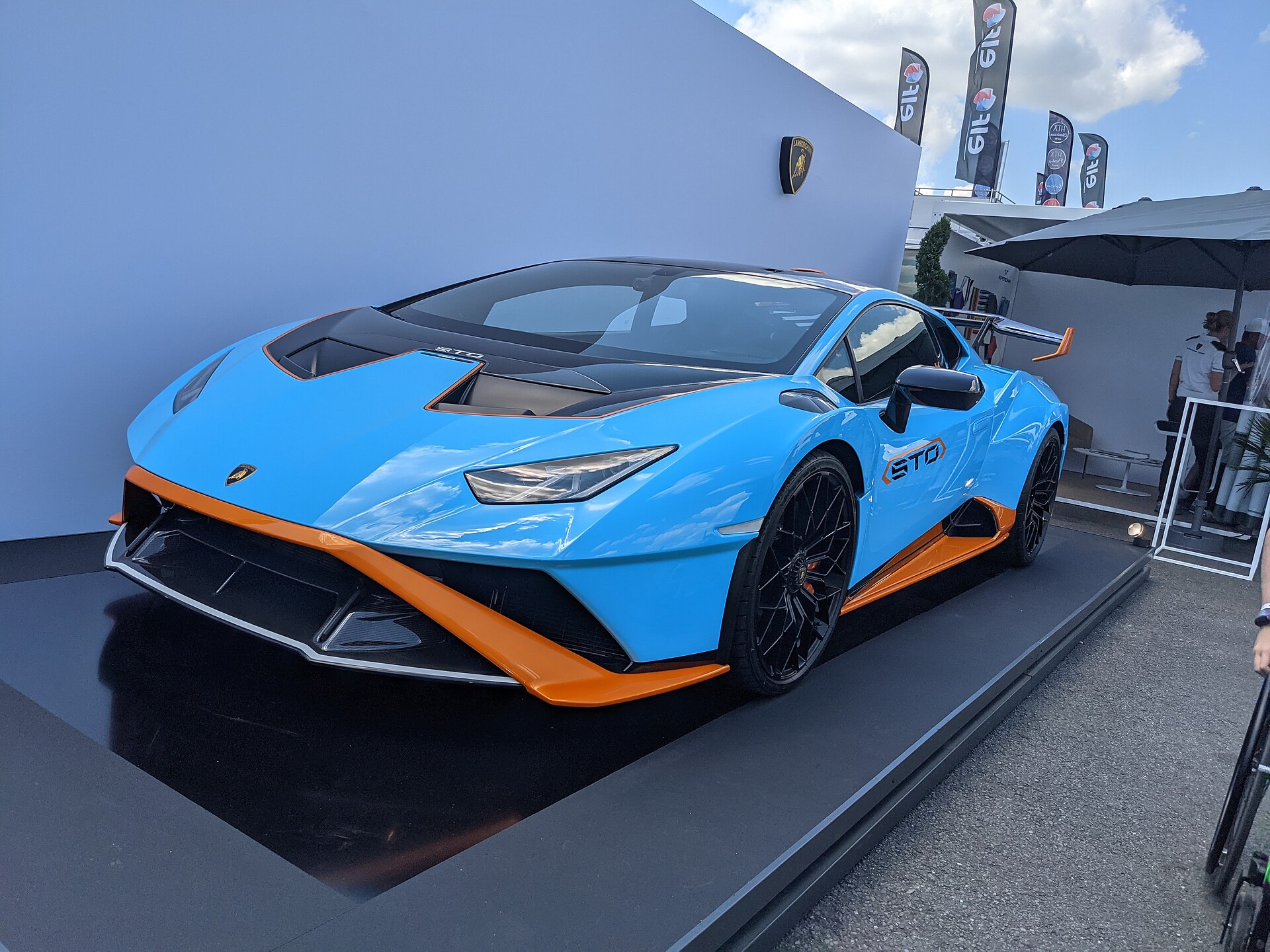 Lamborghini Huracán STO