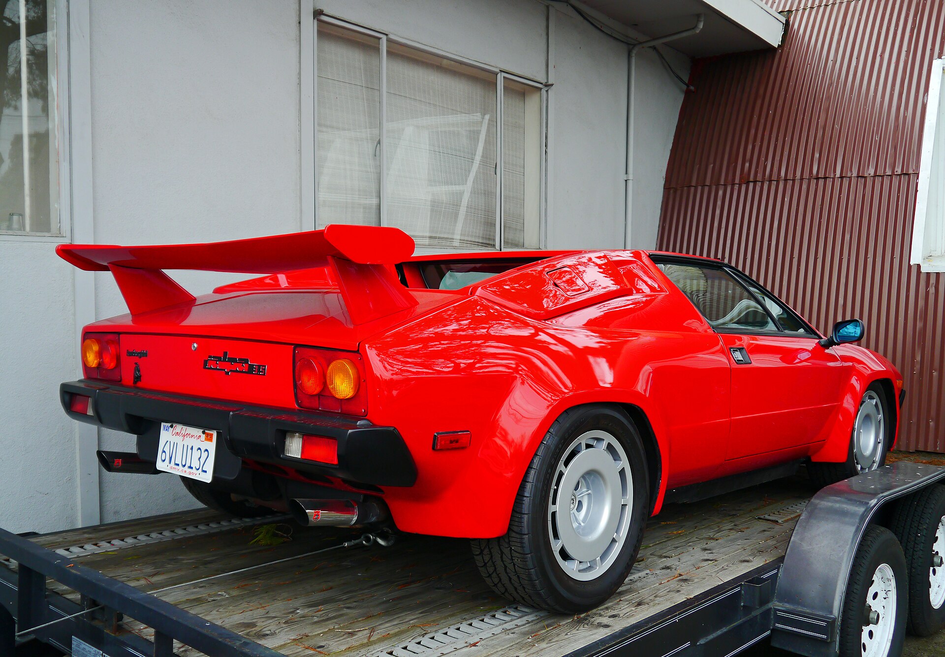 Lamborghini Jalpa parked on a street